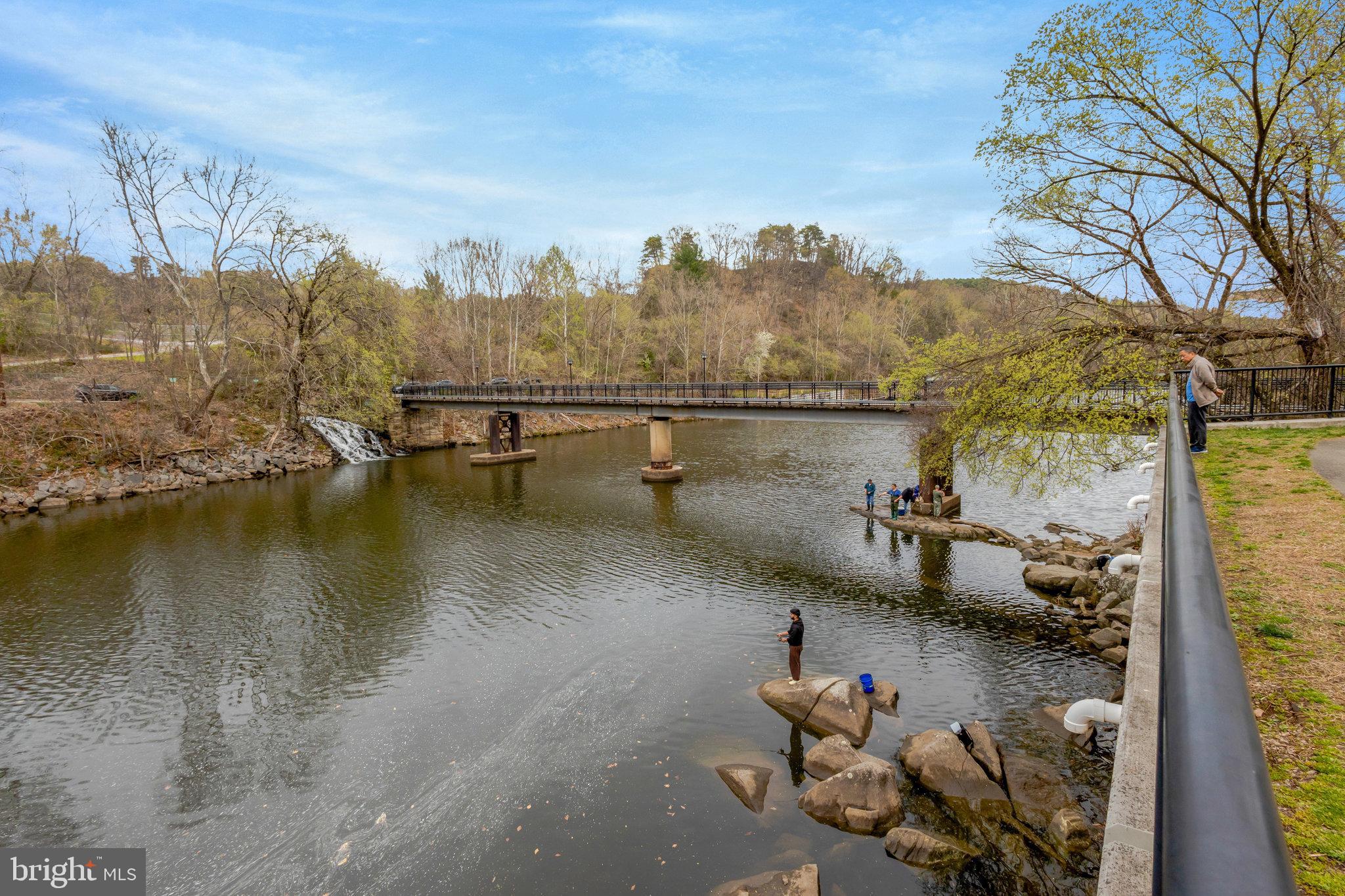 BARRINGTON POINTE CONDOS - Residential