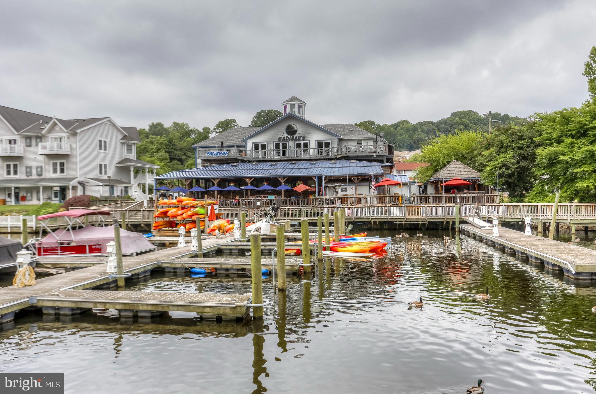 BARRINGTON POINTE CONDOS - Residential
