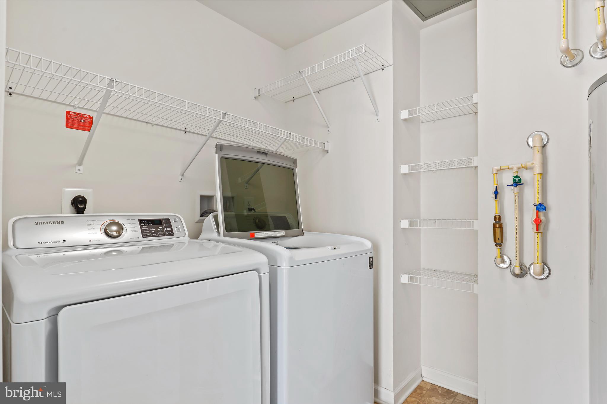 DISCOVERY SQUARE - Residential