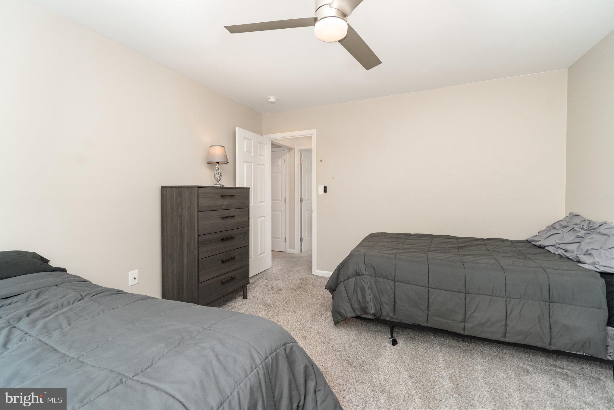 HEDGEROW - Residential