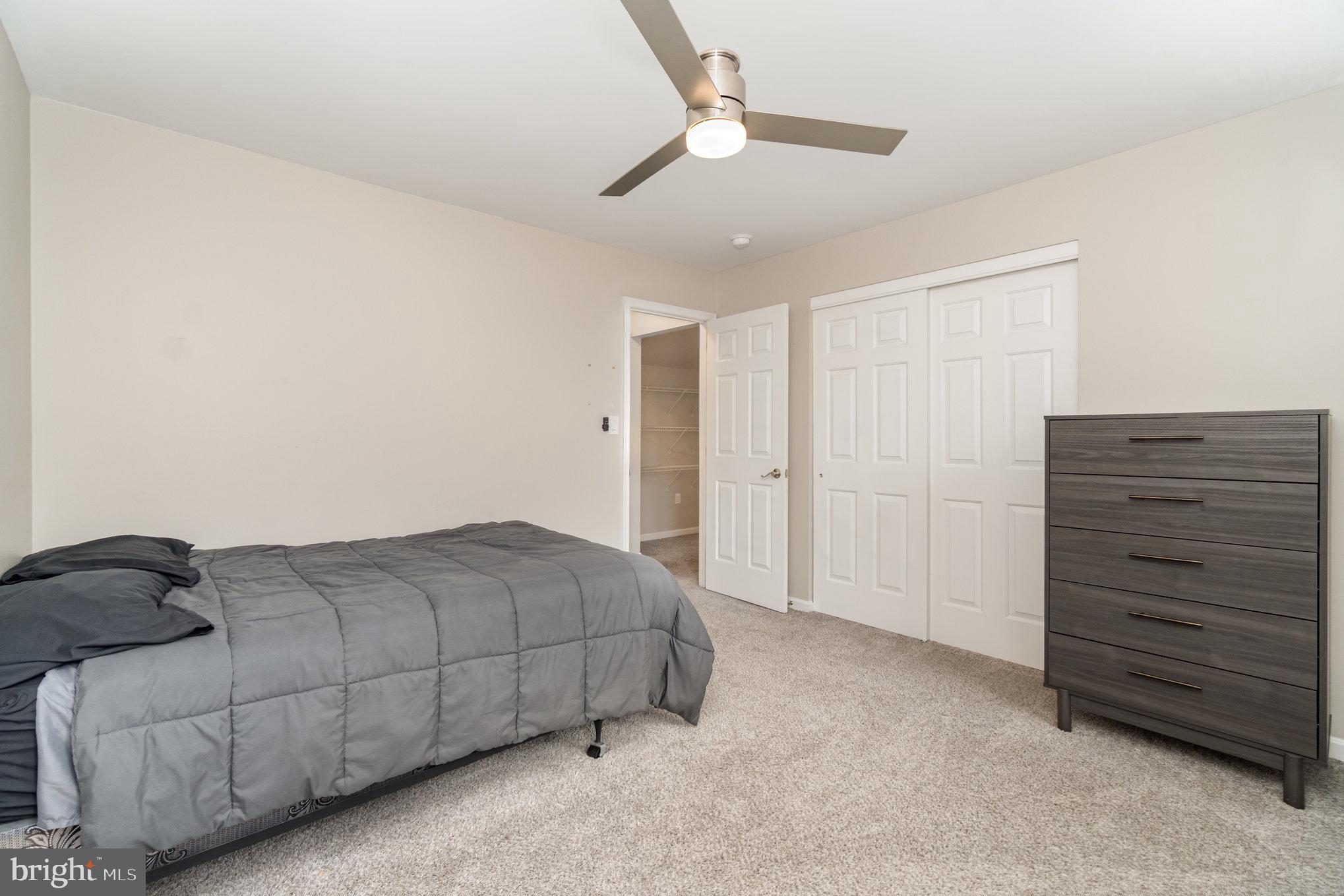 HEDGEROW - Residential