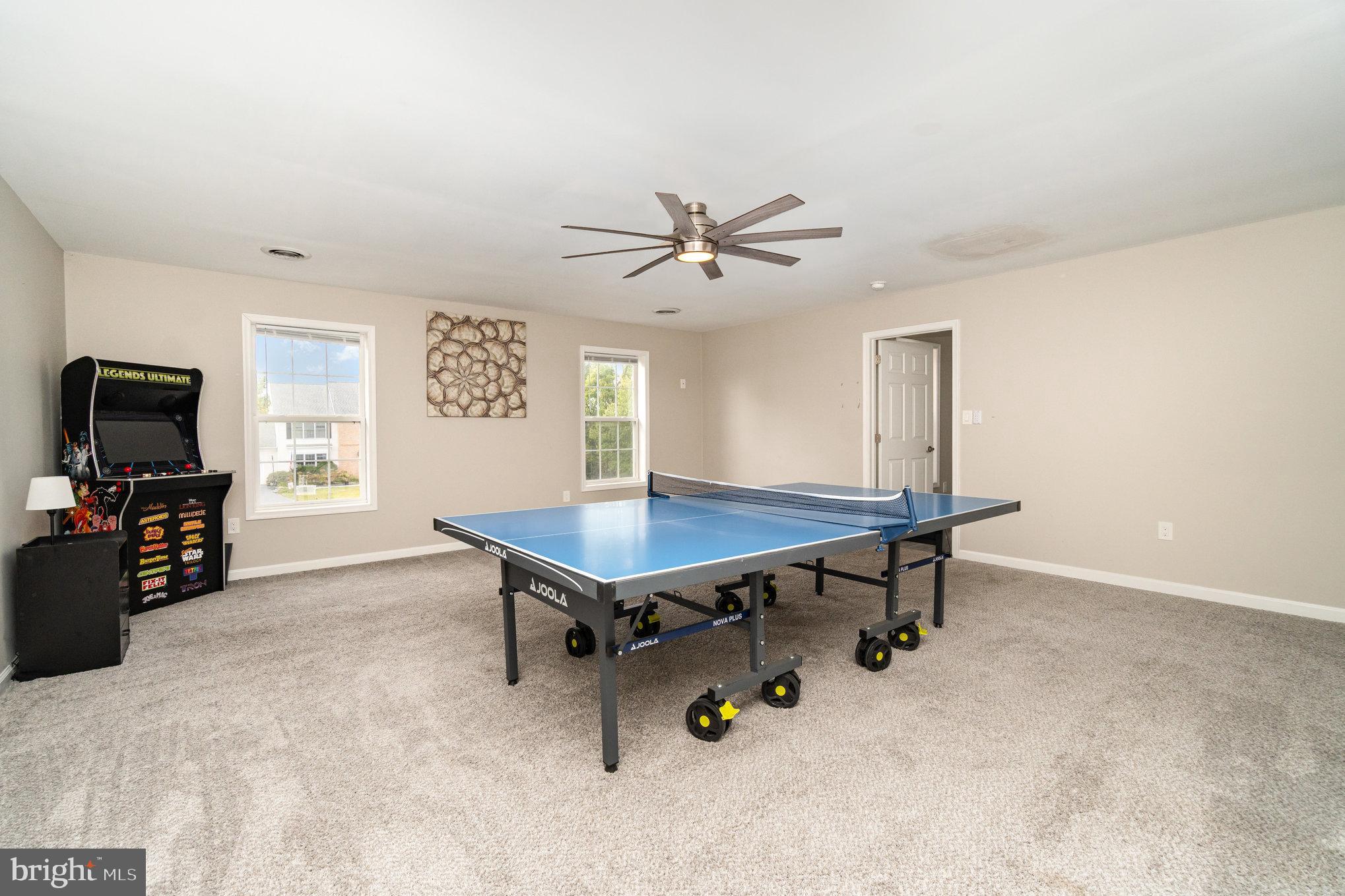 HEDGEROW - Residential