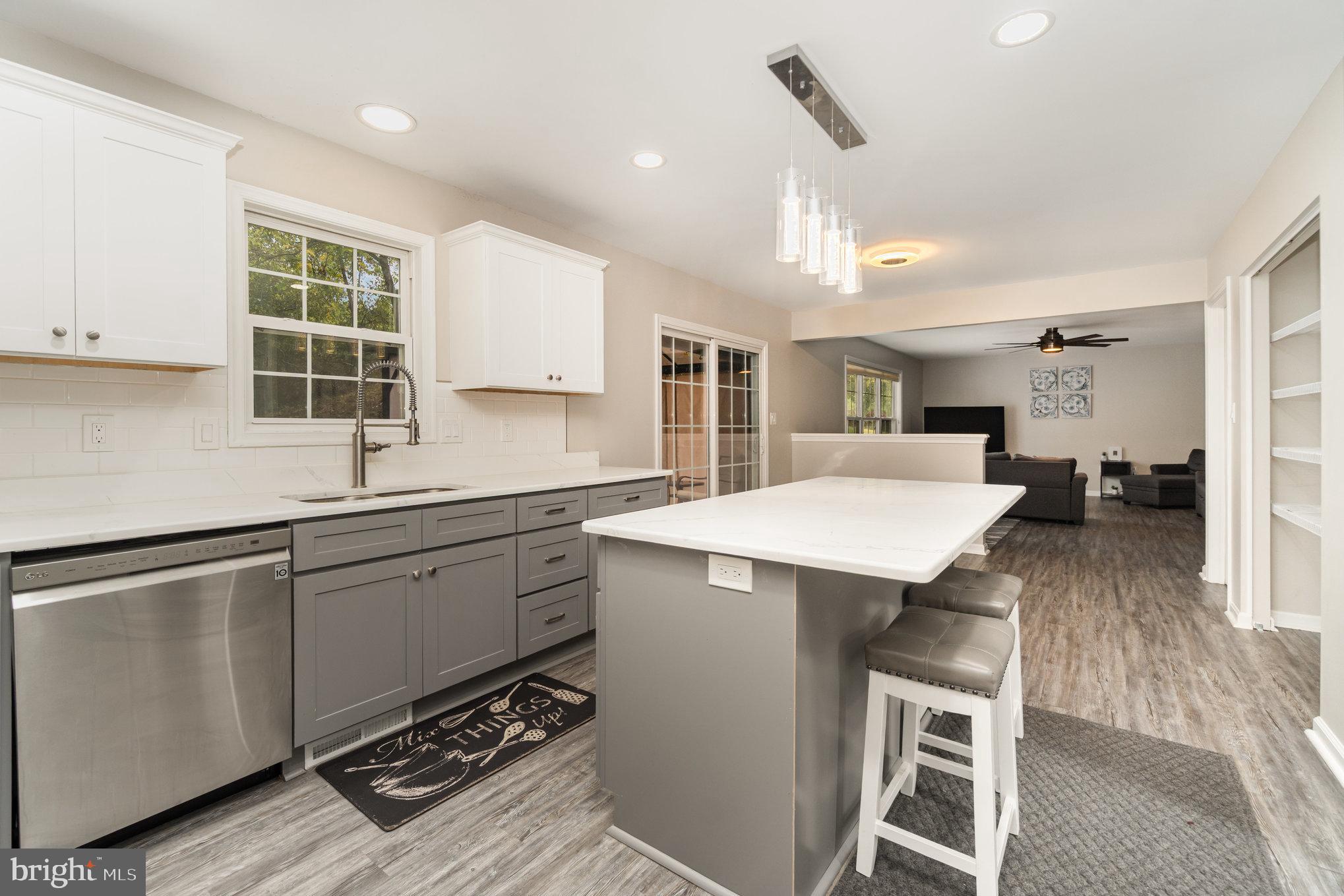 HEDGEROW - Residential