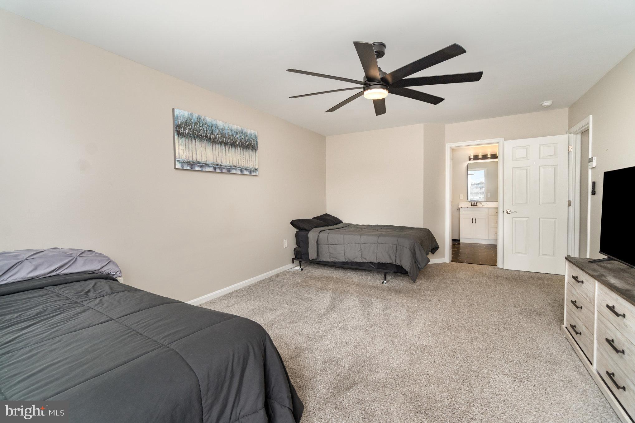 HEDGEROW - Residential