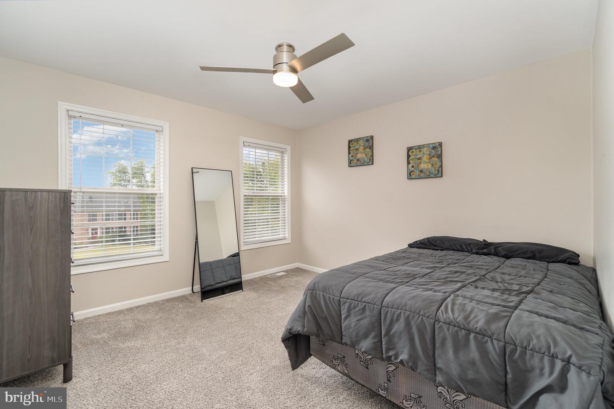 HEDGEROW - Residential