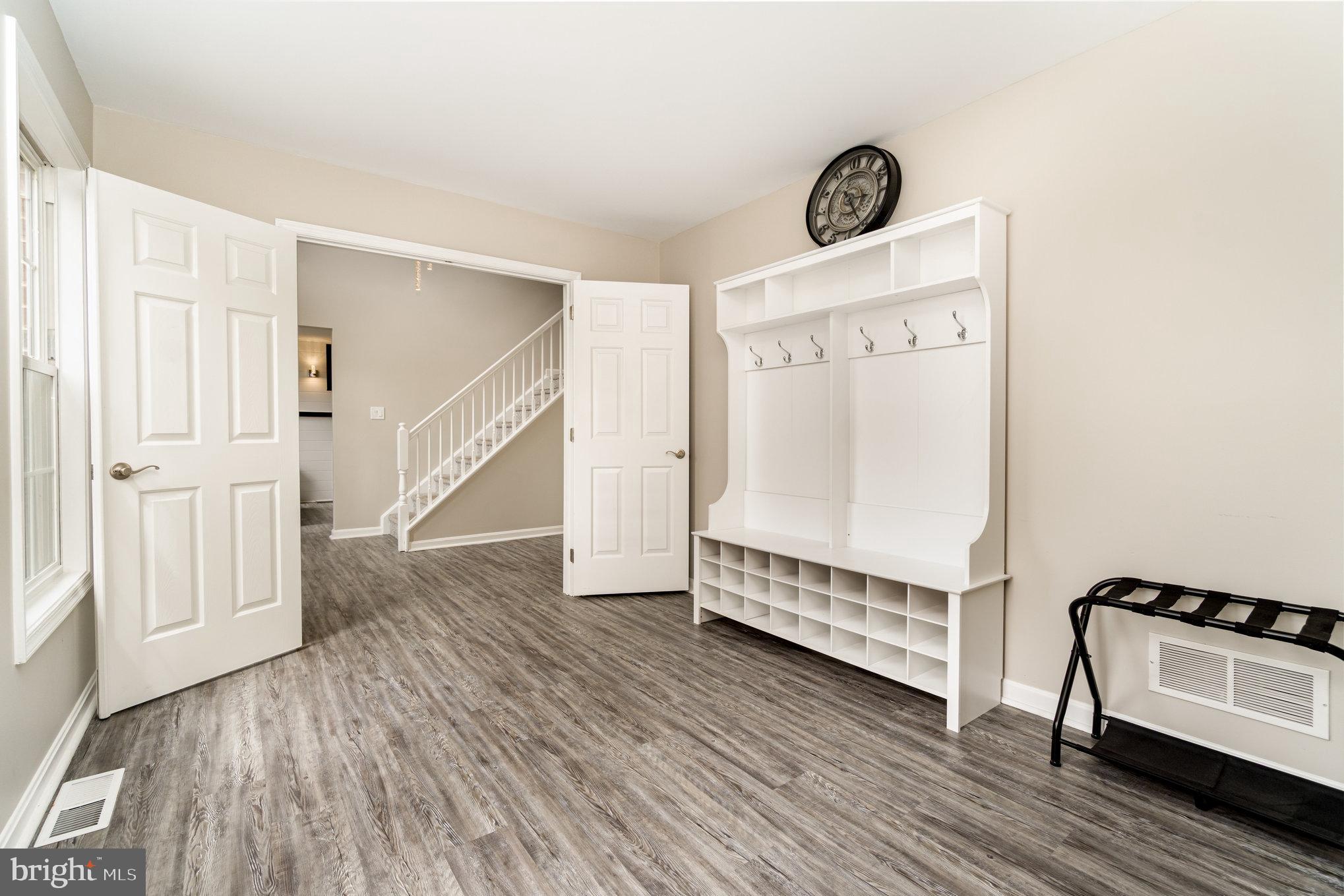 HEDGEROW - Residential