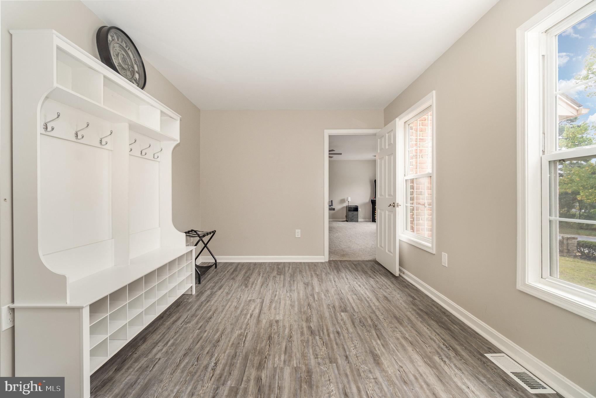 HEDGEROW - Residential