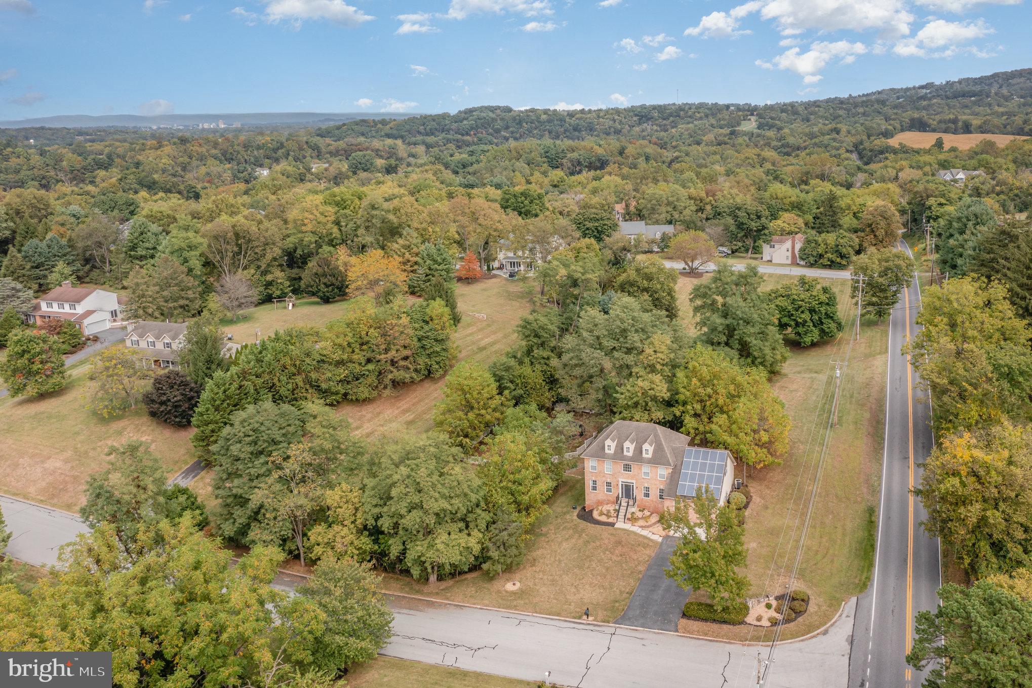 HEDGEROW - Residential