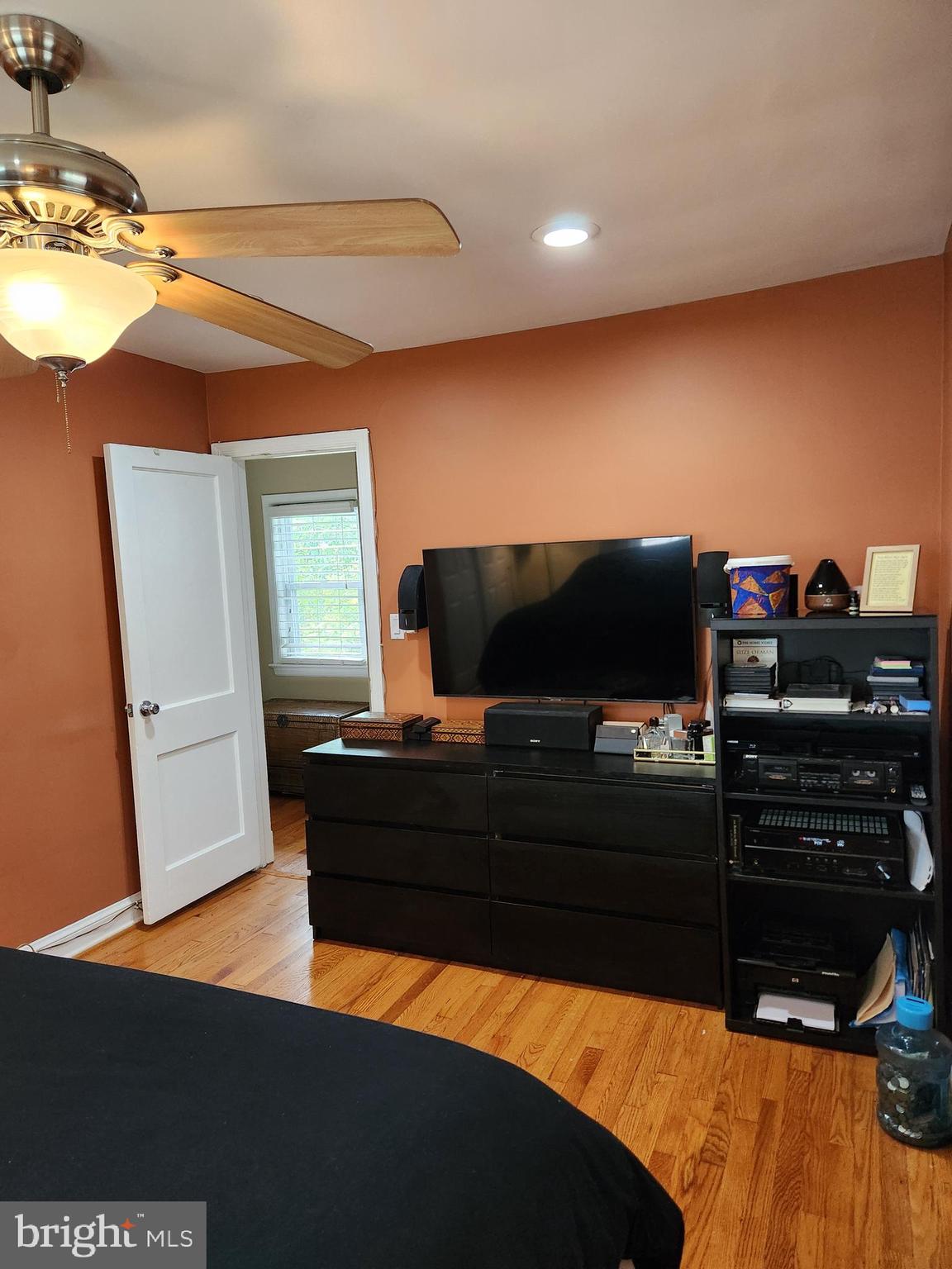 JOHN M KING - Residential