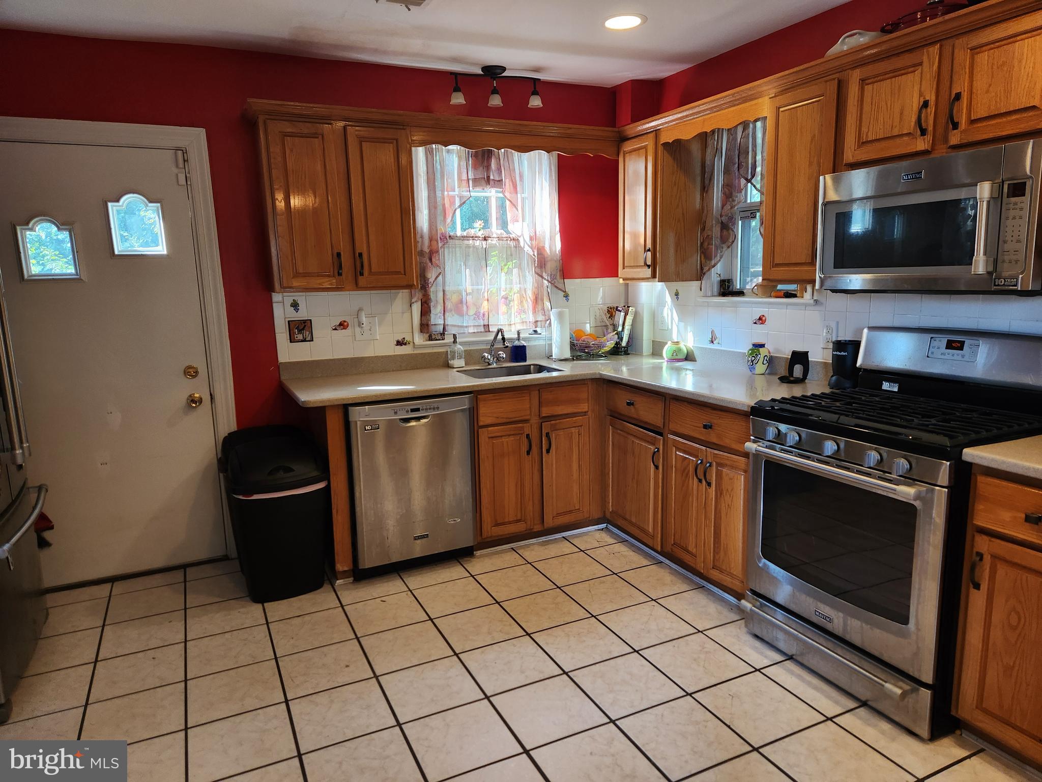 JOHN M KING - Residential