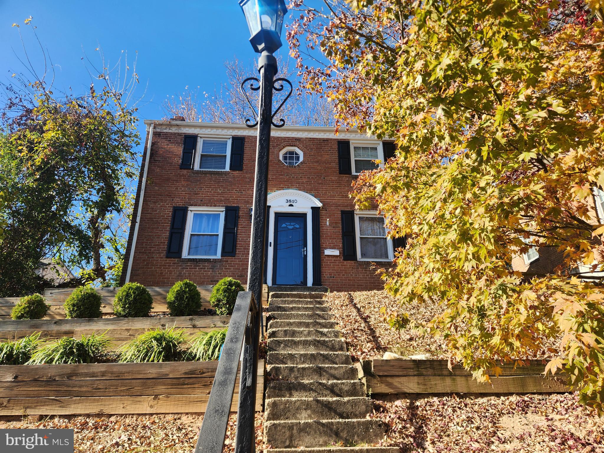 JOHN M KING - Residential