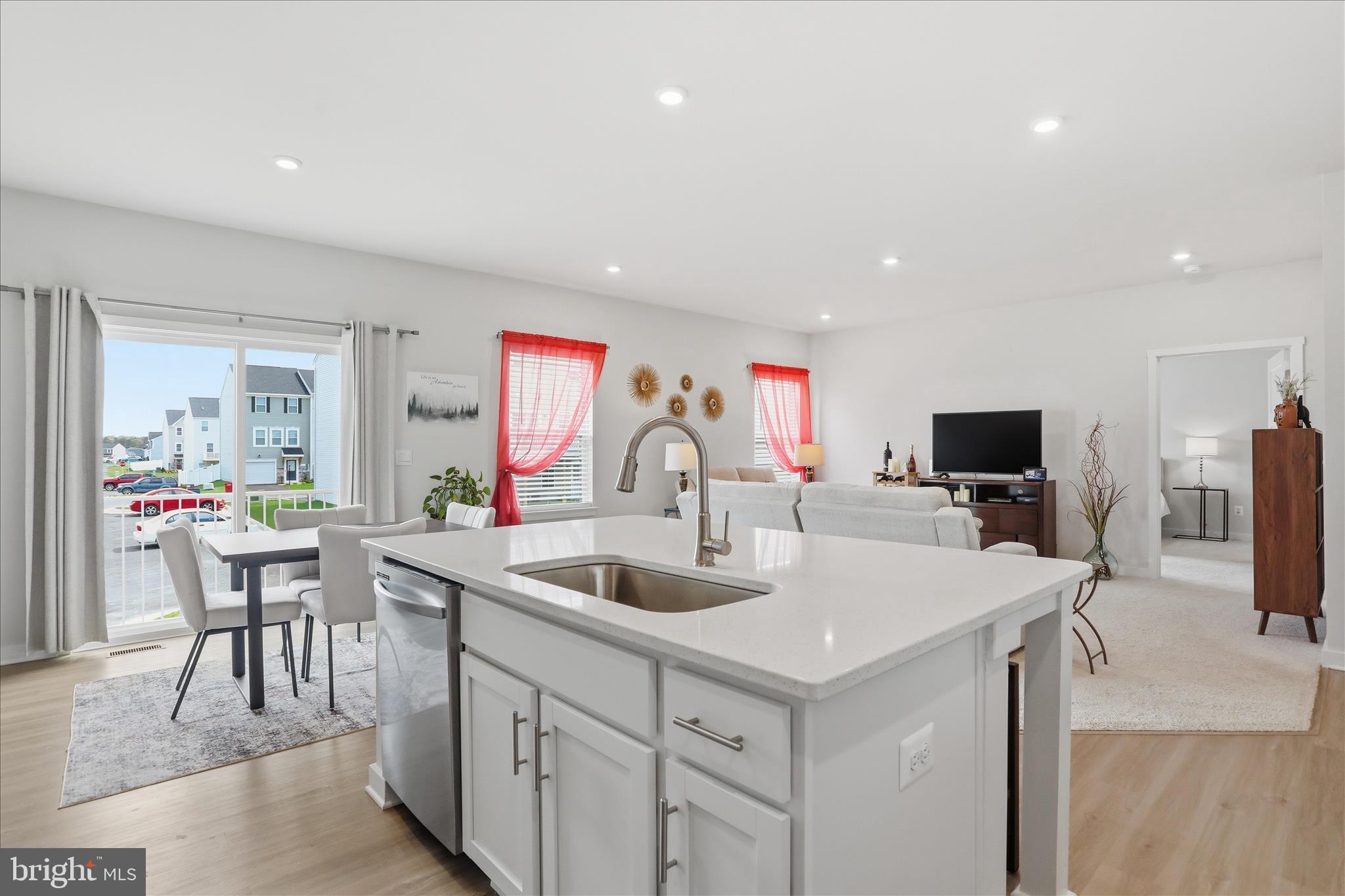 SOUTH BROOK - Residential