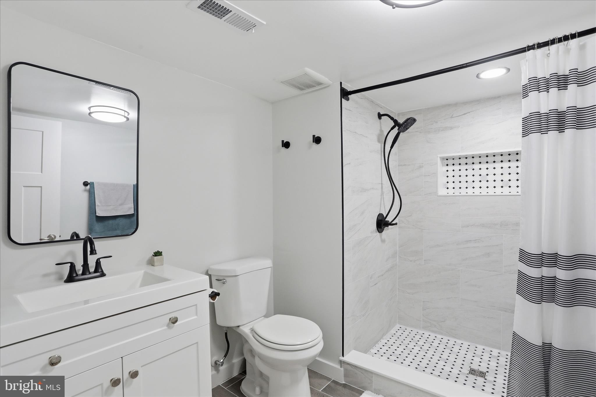 SOUTH BROOK - Residential