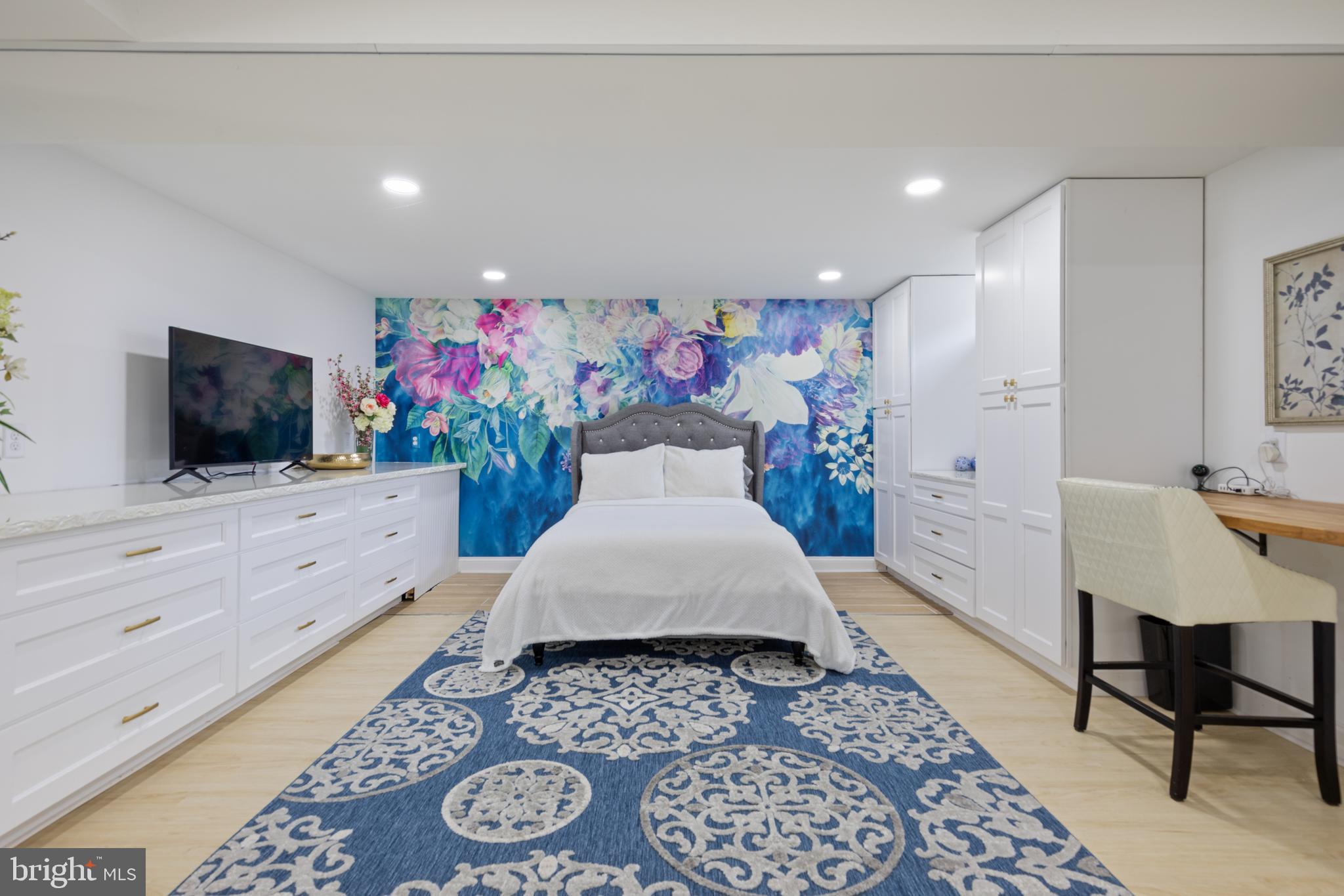 ST JONES COMMONS - Residential