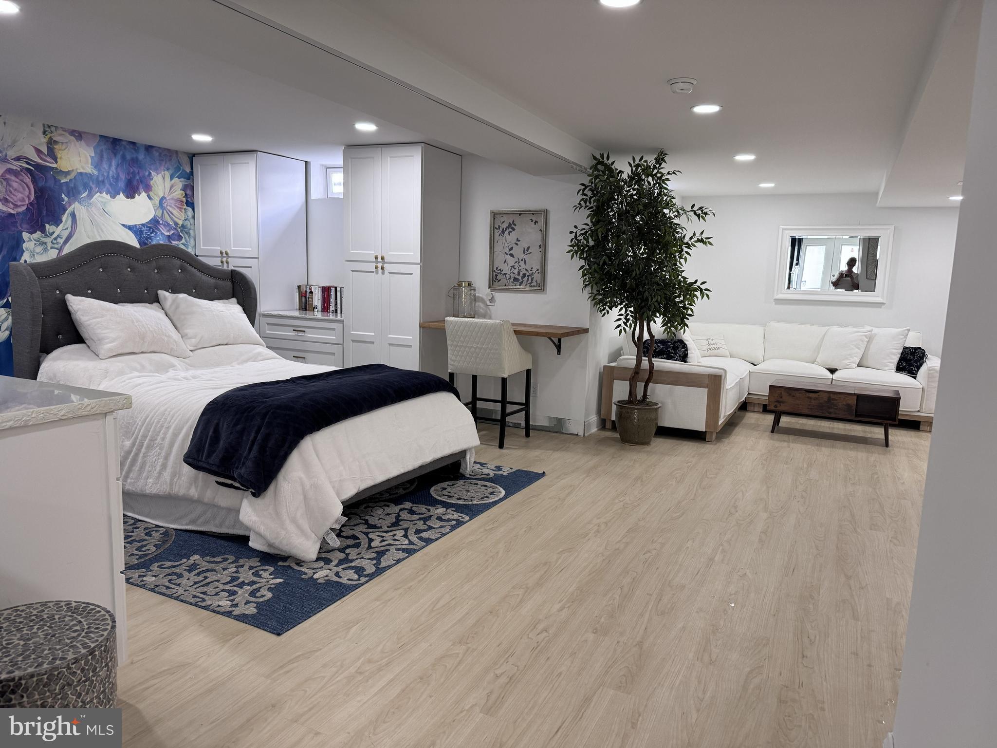 ST JONES COMMONS - Residential