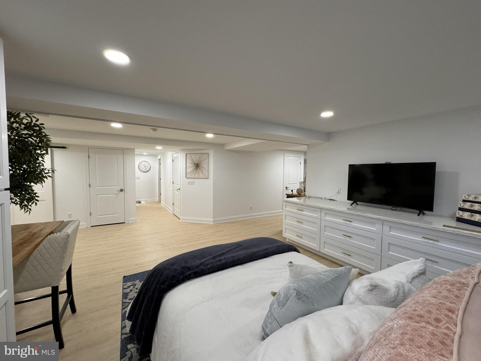 ST JONES COMMONS - Residential