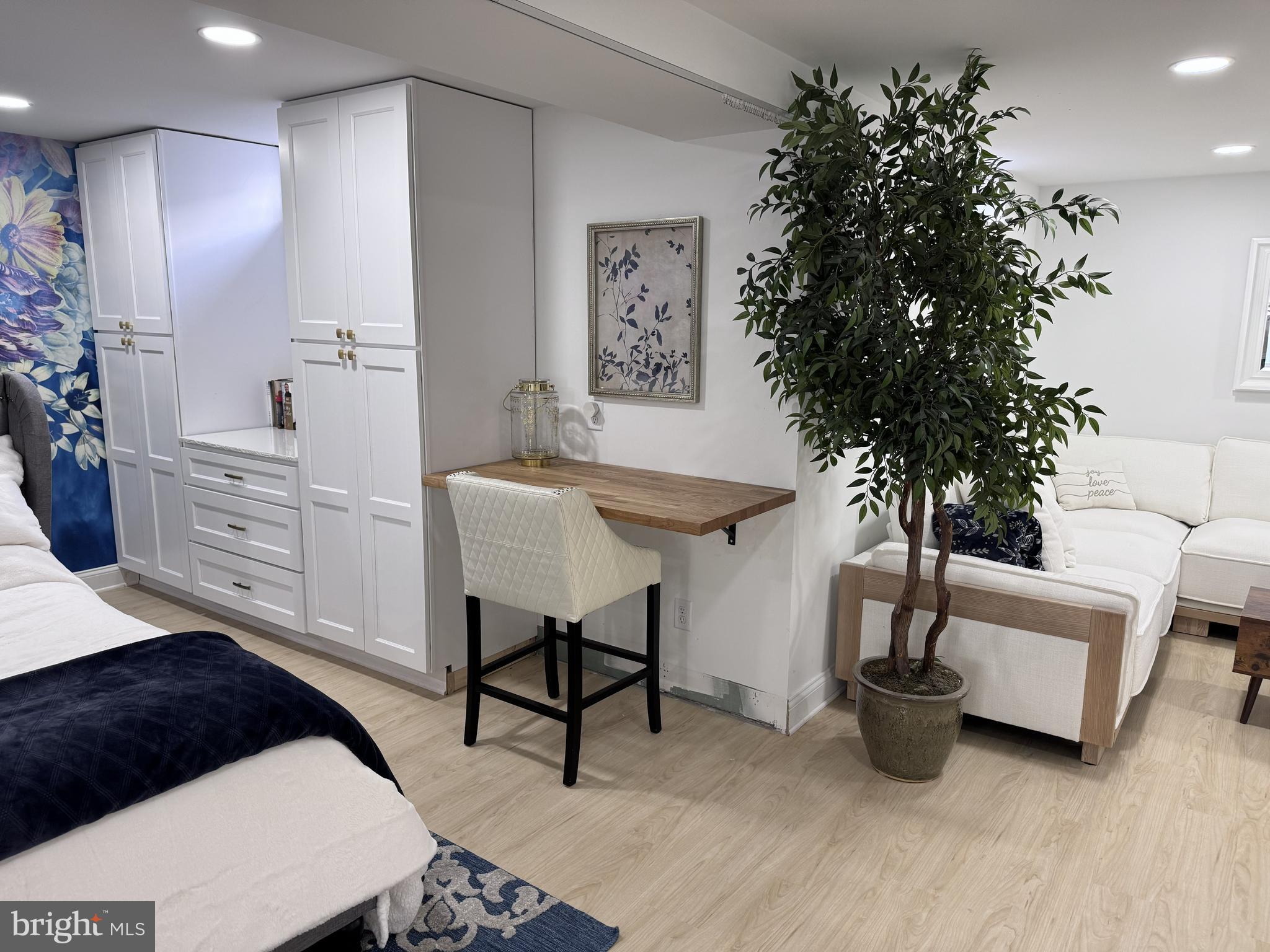 ST JONES COMMONS - Residential