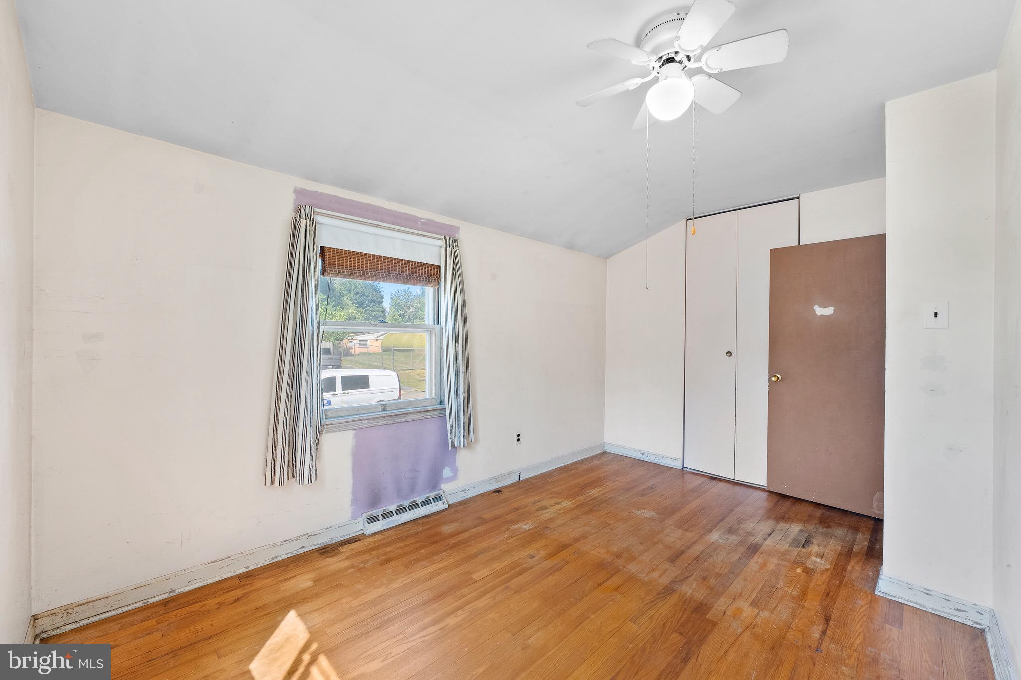 MEADOWVIEW - Residential