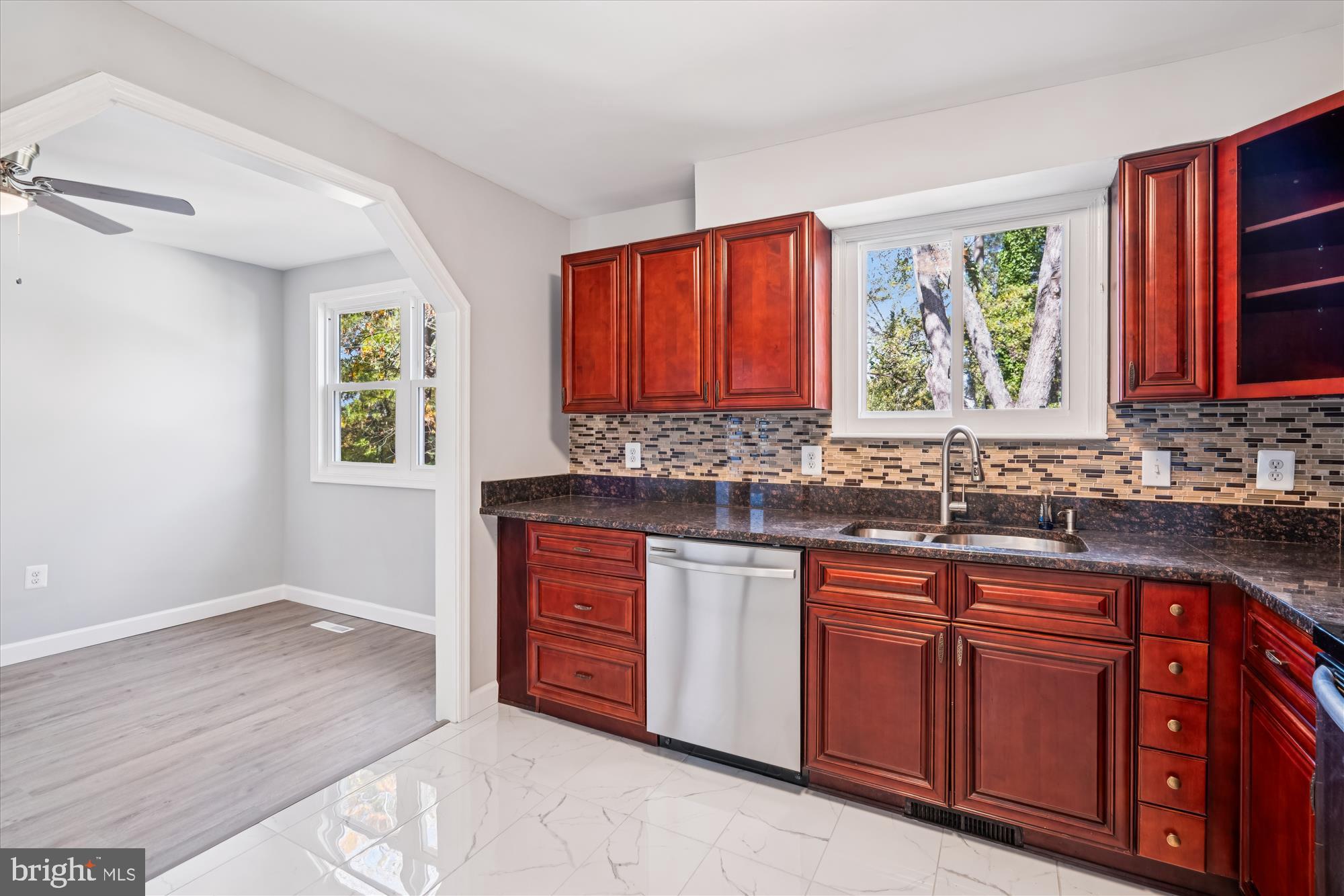 BRIGHTLEAF - Residential