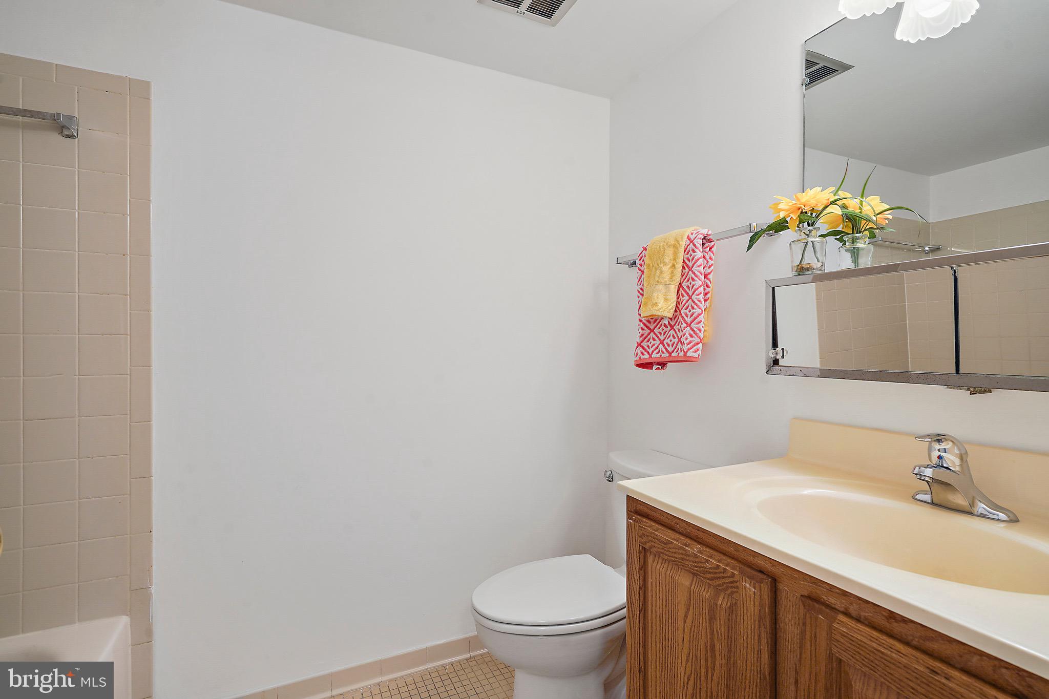 ALEXANDRIA OVERLOOK - Residential