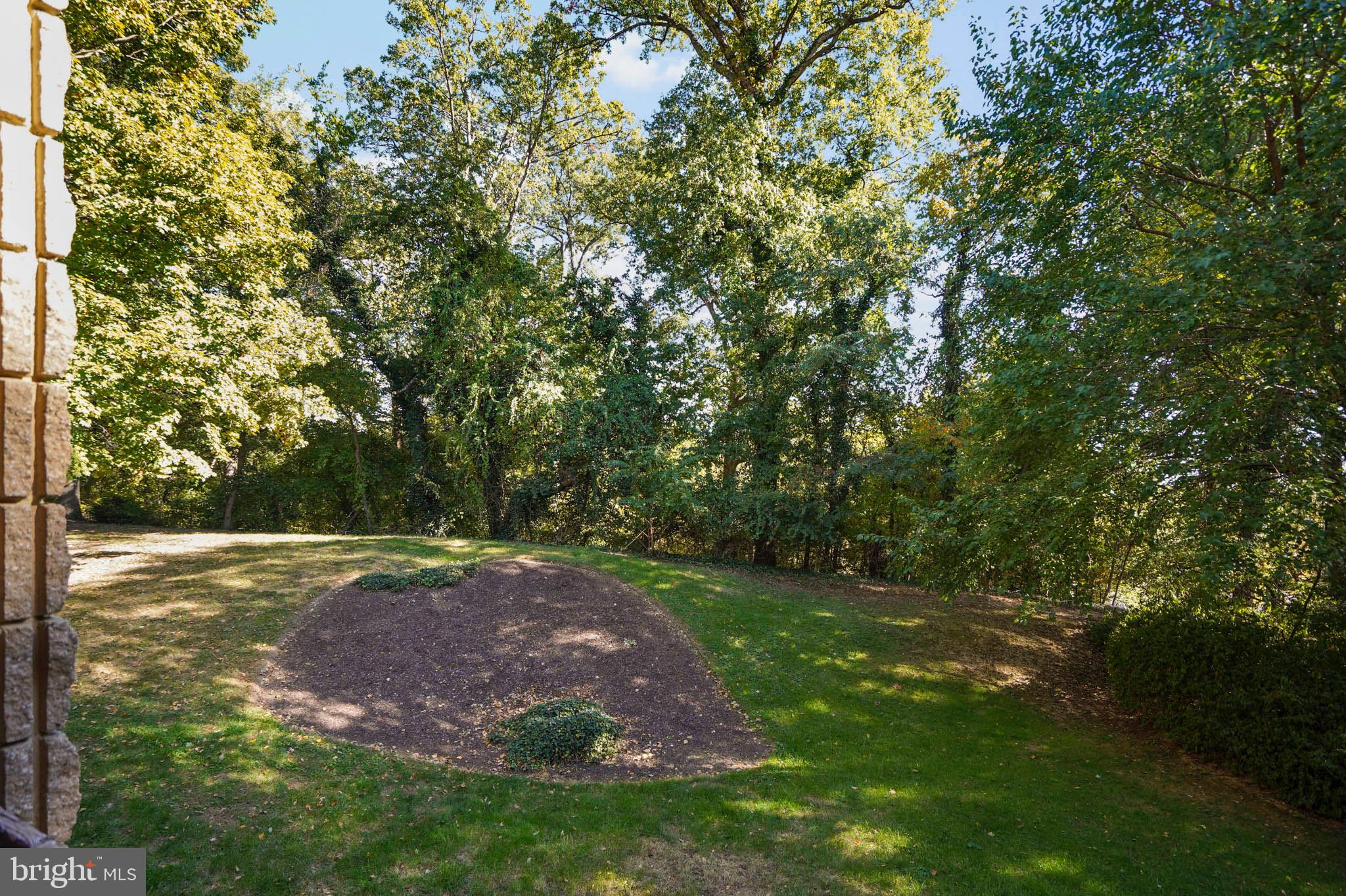 ALEXANDRIA OVERLOOK - Residential