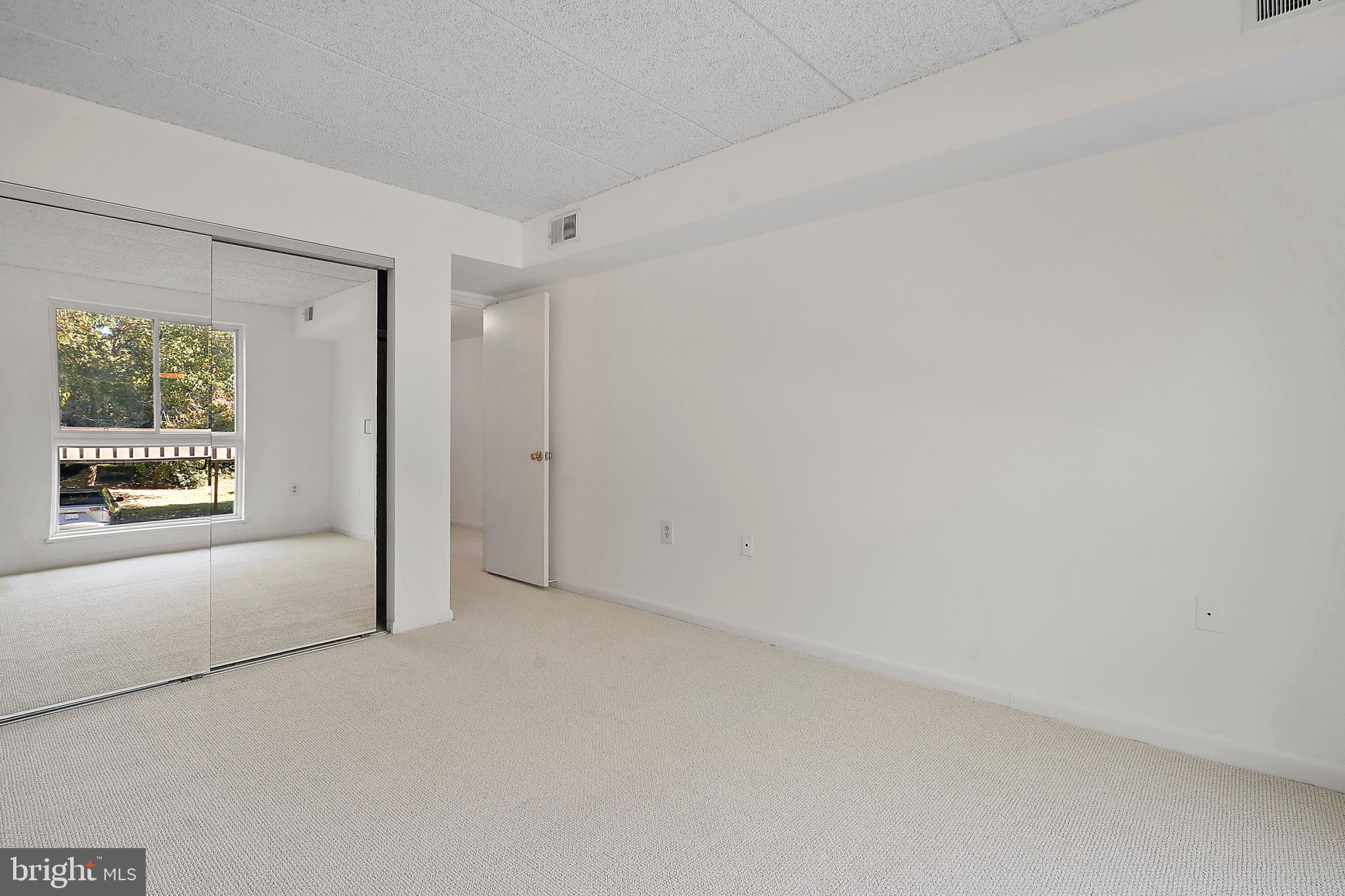 ALEXANDRIA OVERLOOK - Residential