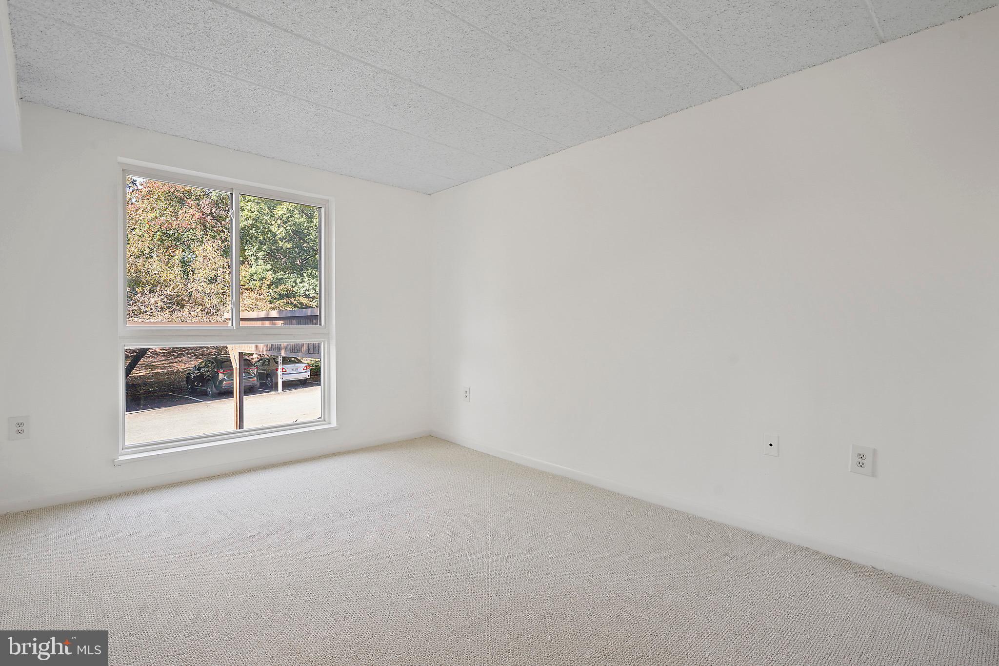 ALEXANDRIA OVERLOOK - Residential