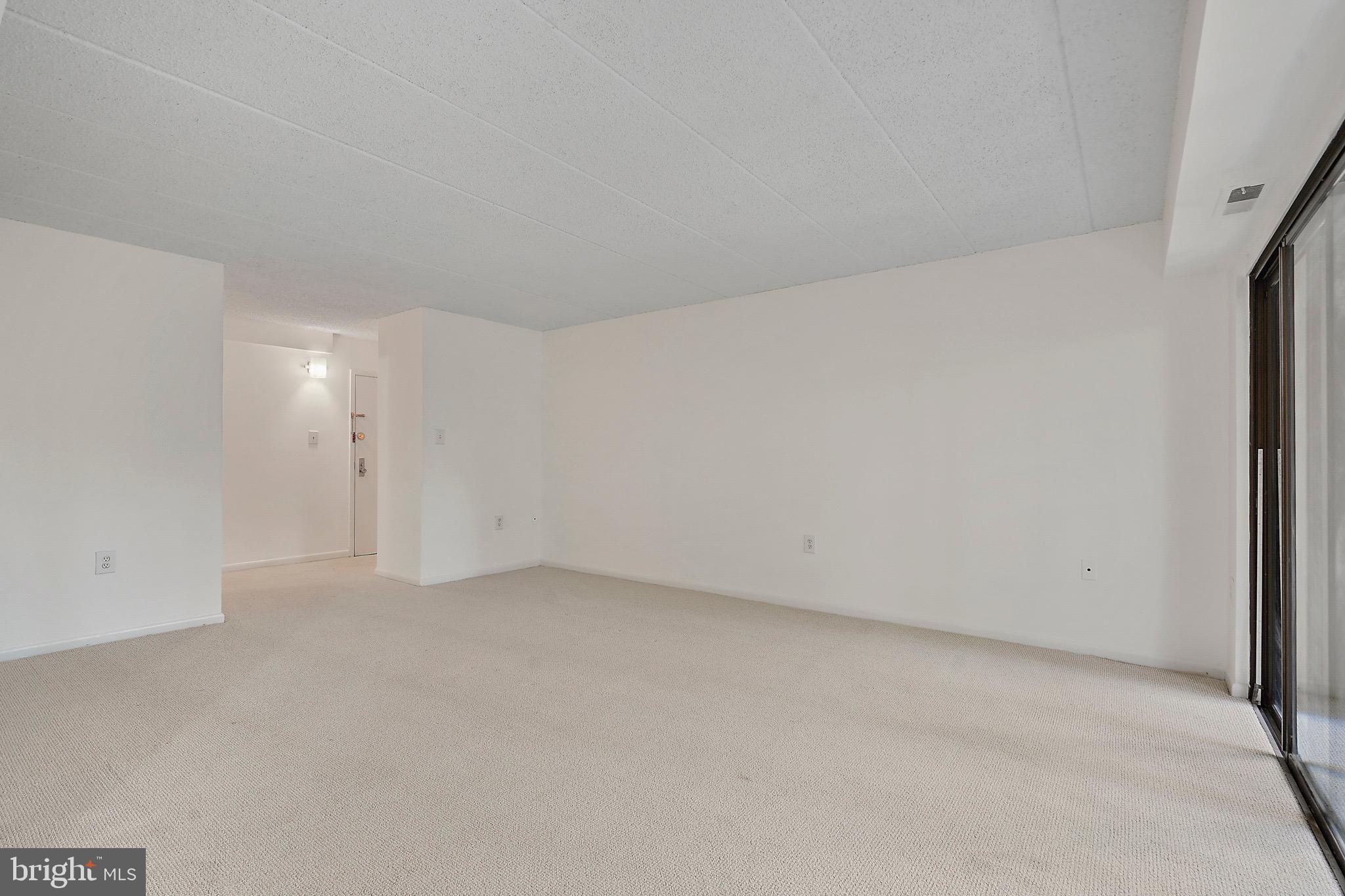 ALEXANDRIA OVERLOOK - Residential