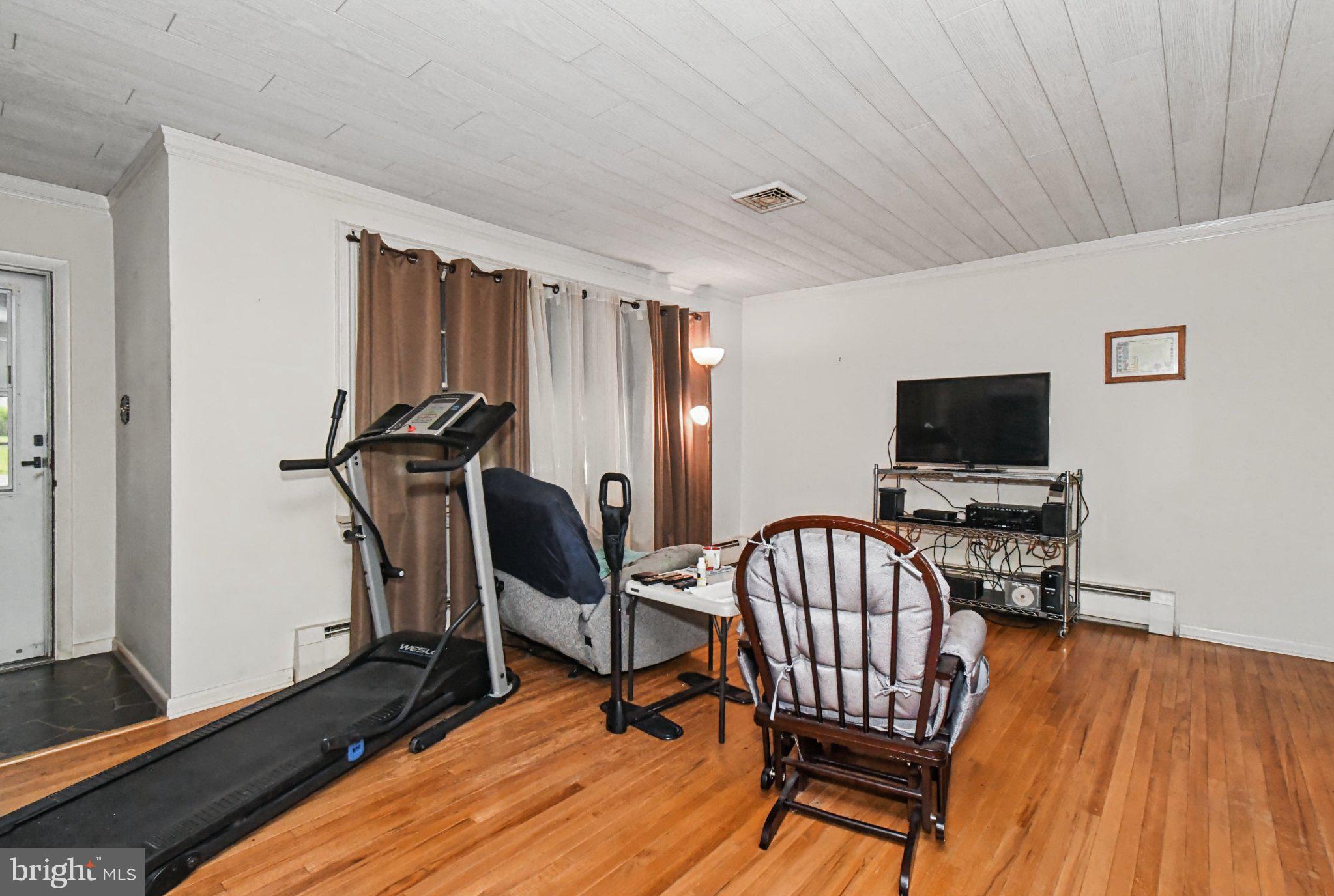 2105 SWAMP PIKE