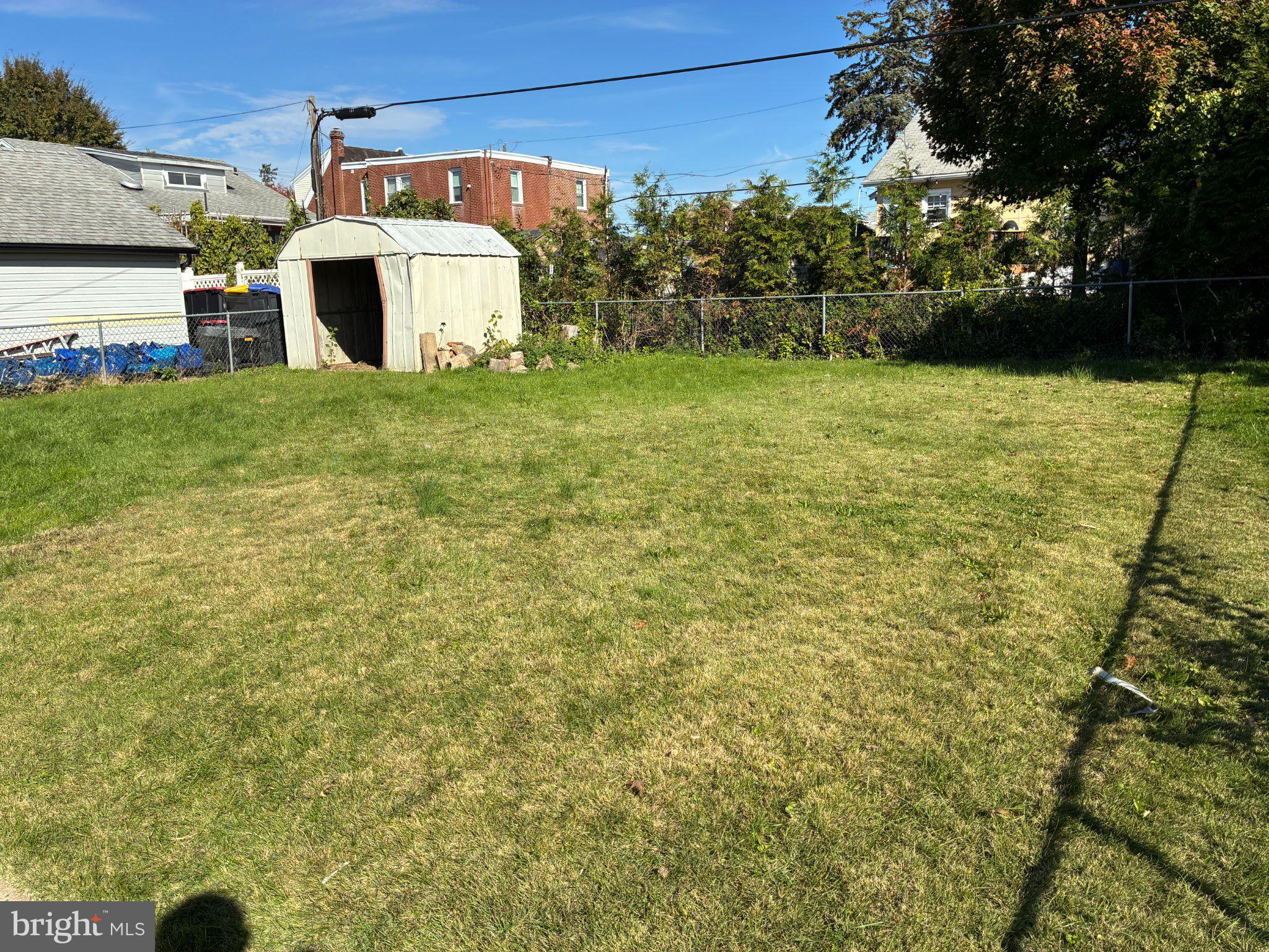 909 LANSING STREET
