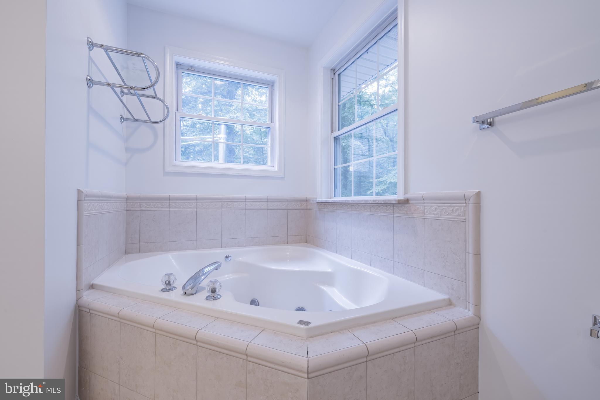 MAINBRACE - Residential