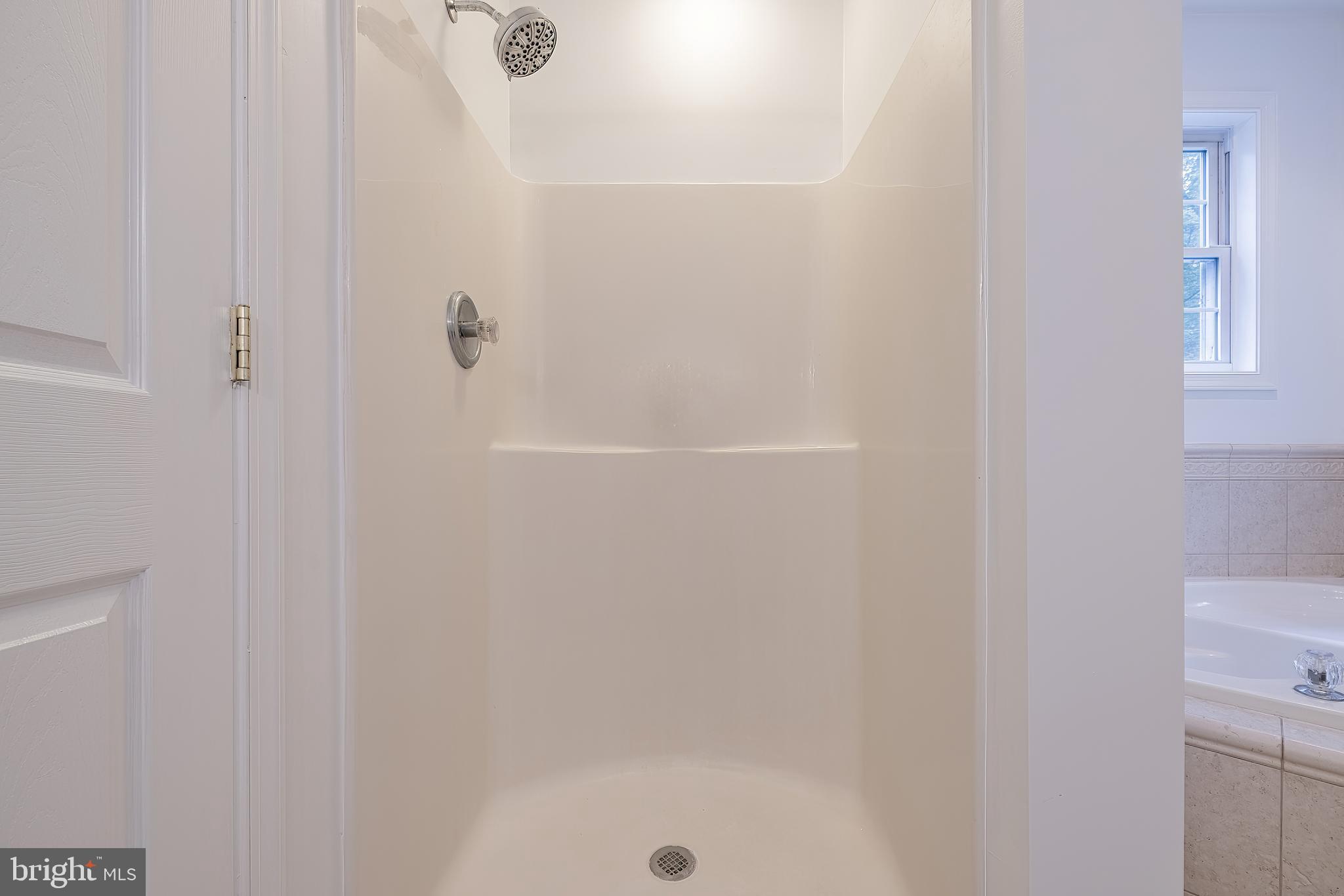 MAINBRACE - Residential