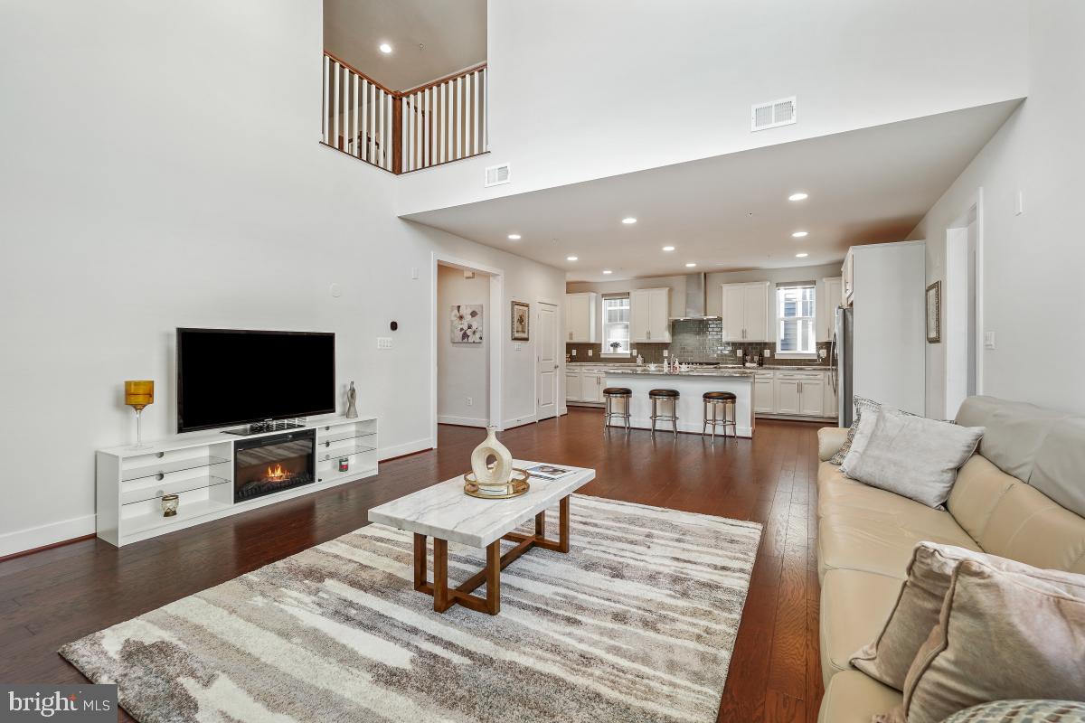 CLARKSBURG - Residential