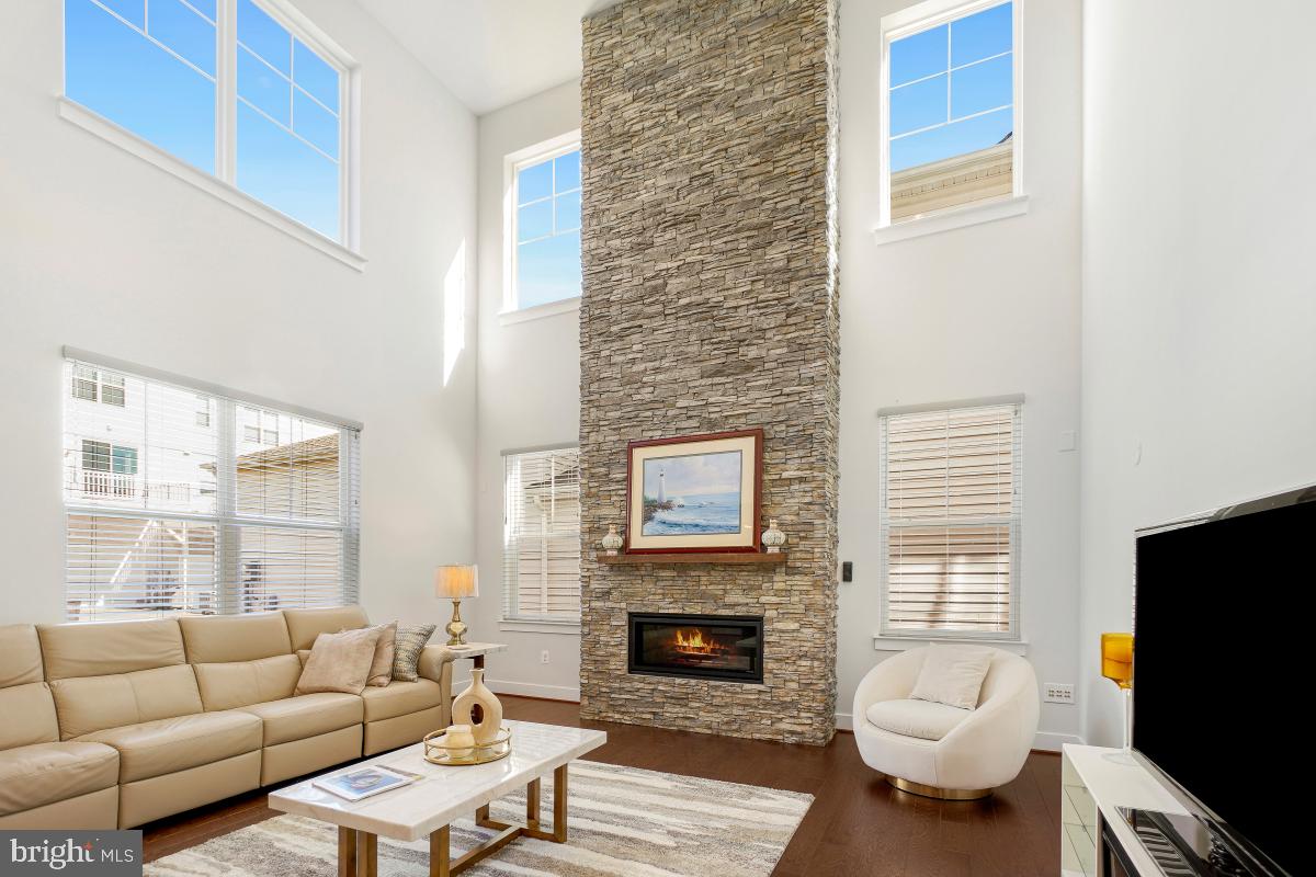 CLARKSBURG - Residential