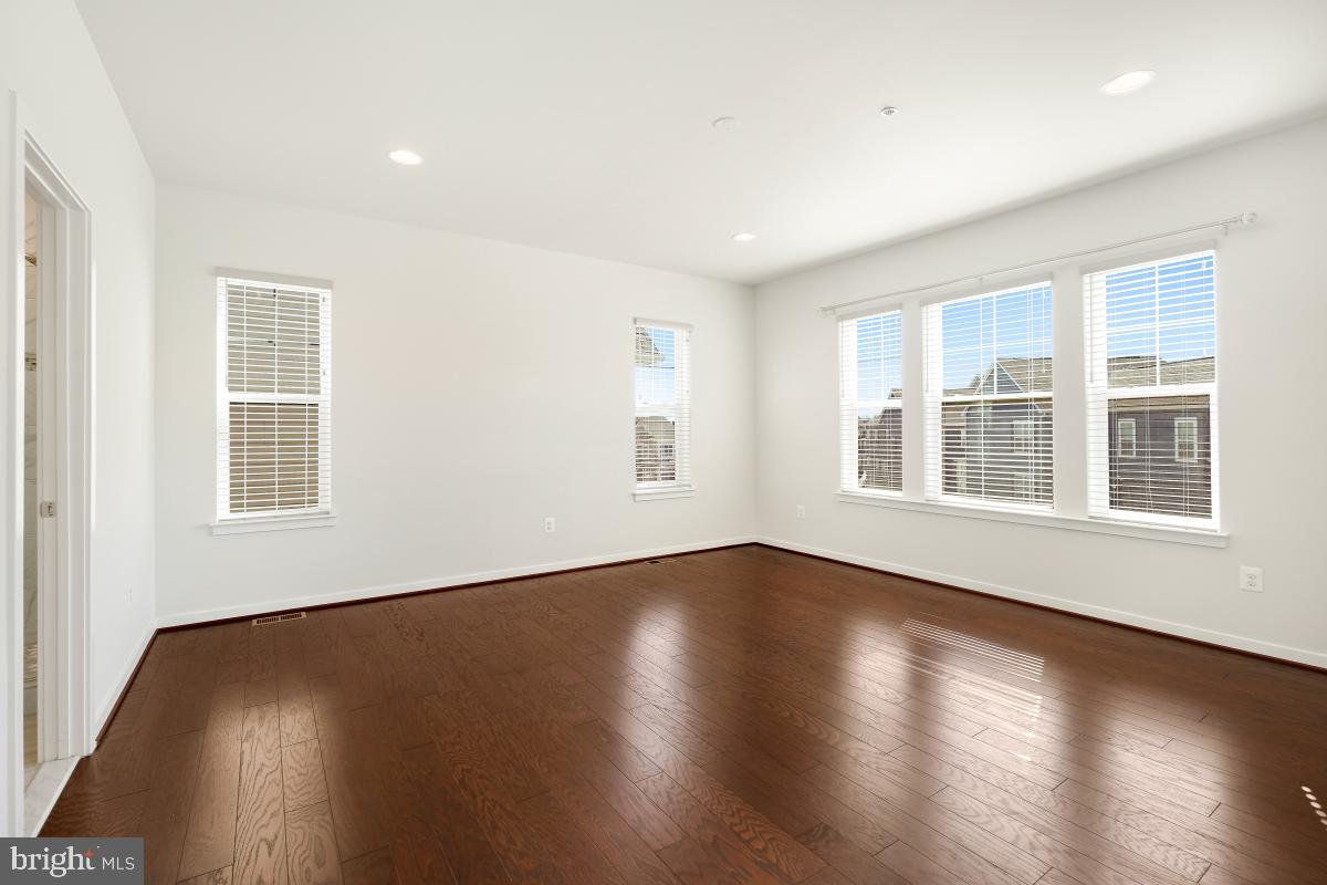 CLARKSBURG - Residential