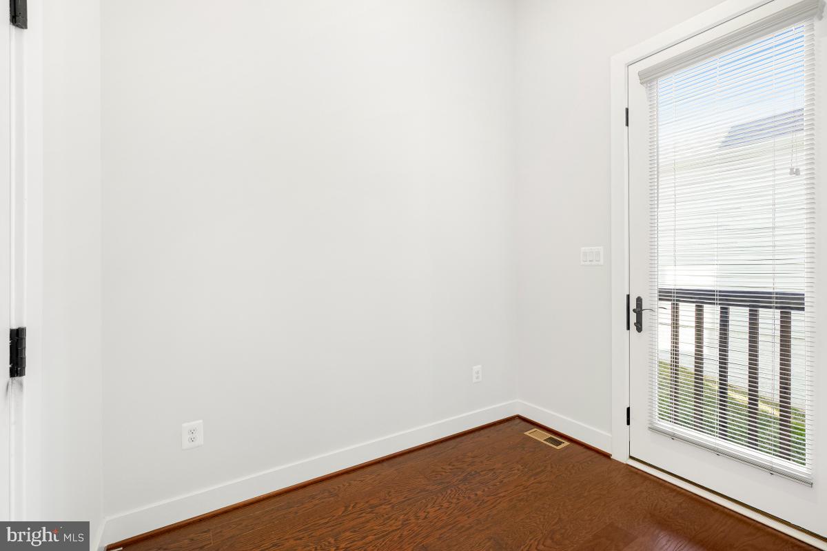 CLARKSBURG - Residential