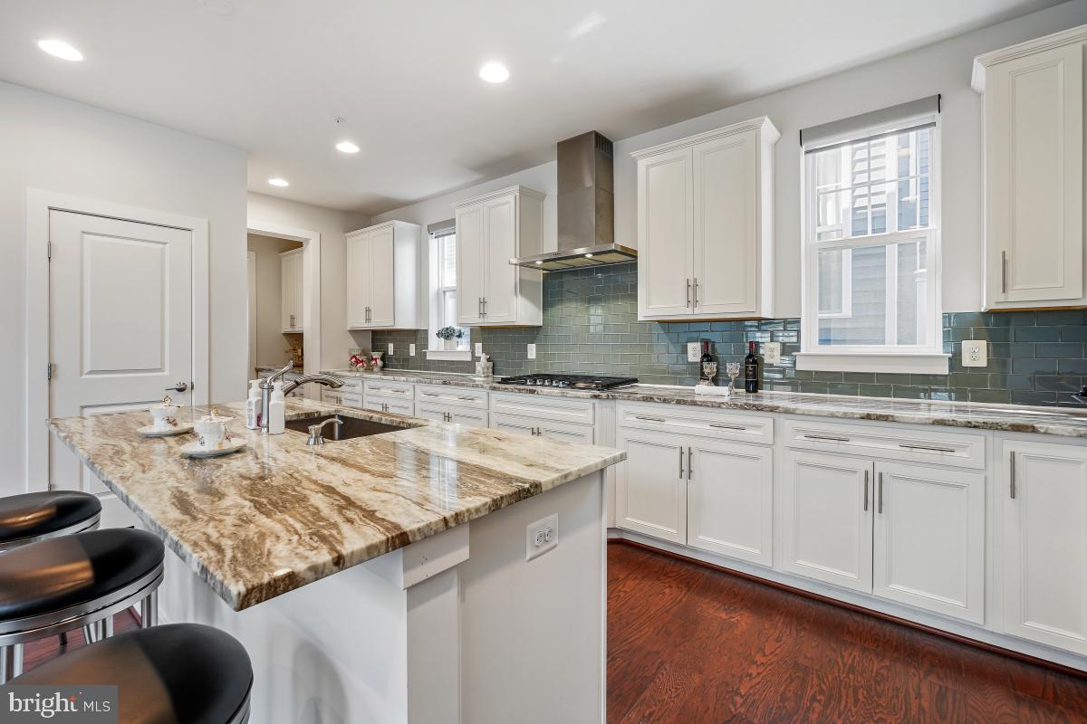 CLARKSBURG - Residential