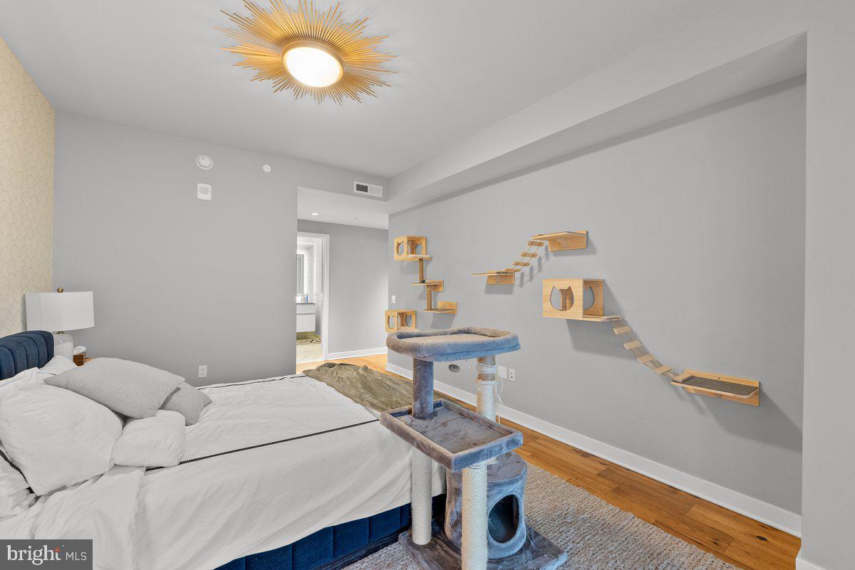 ROSSLYN - Residential