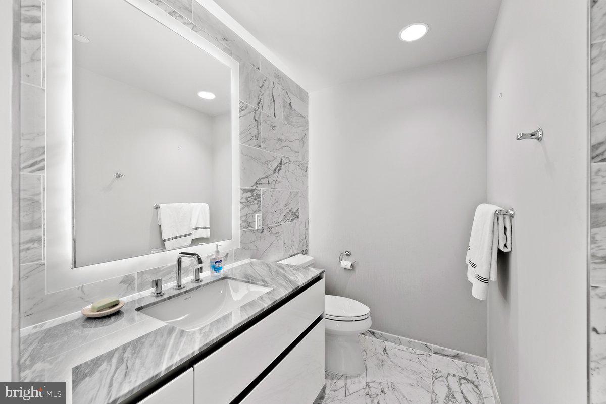 ROSSLYN - Residential