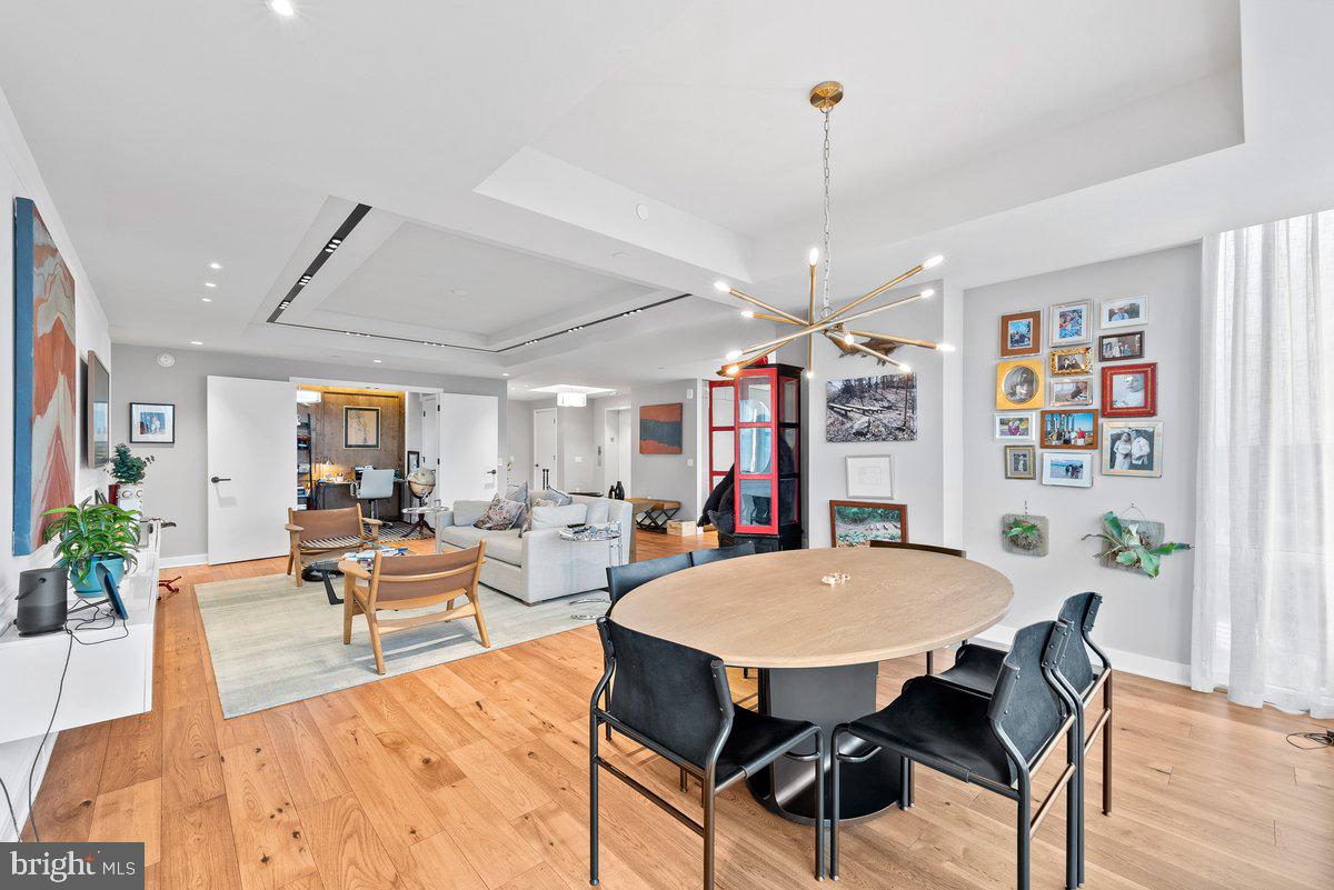 ROSSLYN - Residential