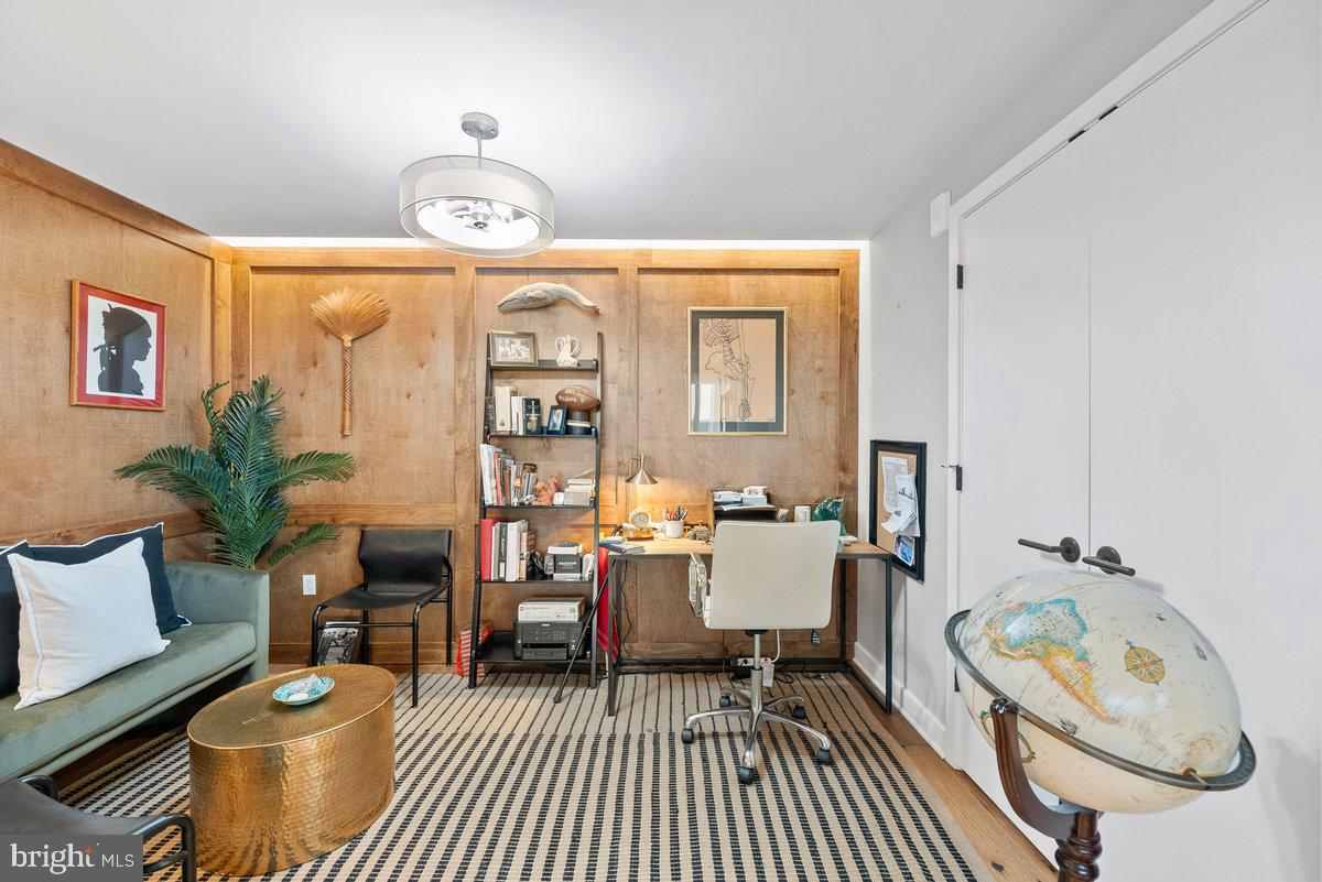 ROSSLYN - Residential