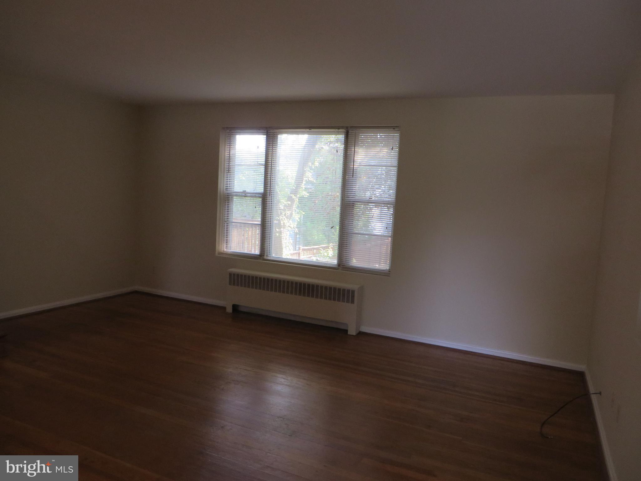 WARWICK VILLAGE - Residential Lease