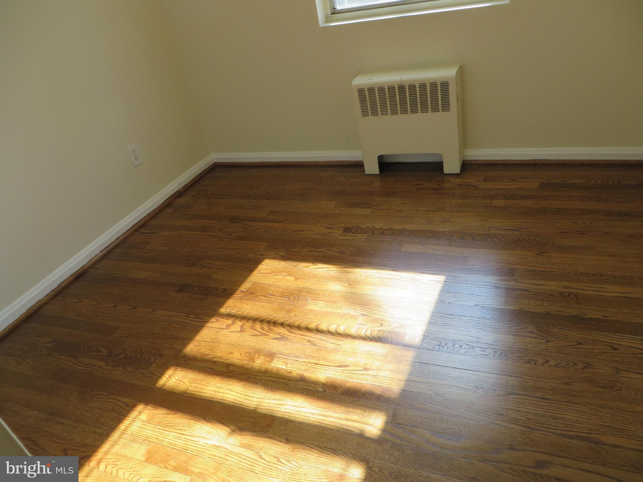 WARWICK VILLAGE - Residential Lease