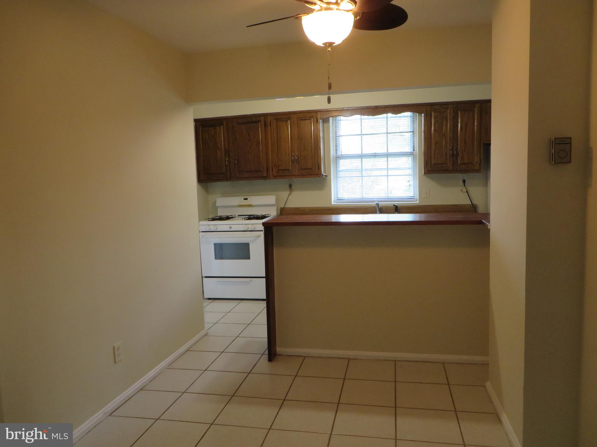 WARWICK VILLAGE - Residential Lease