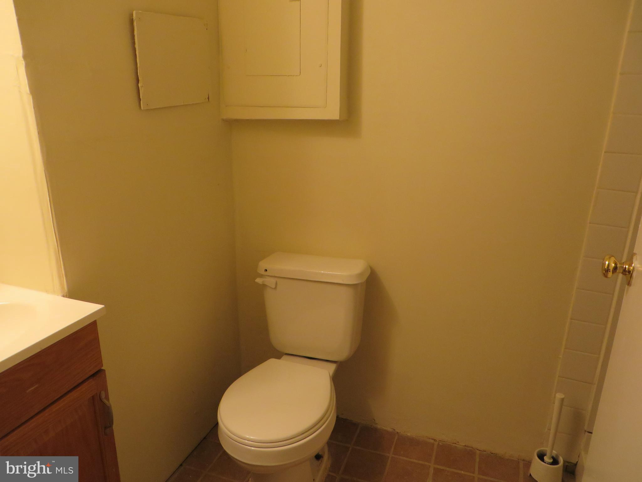 WARWICK VILLAGE - Residential Lease