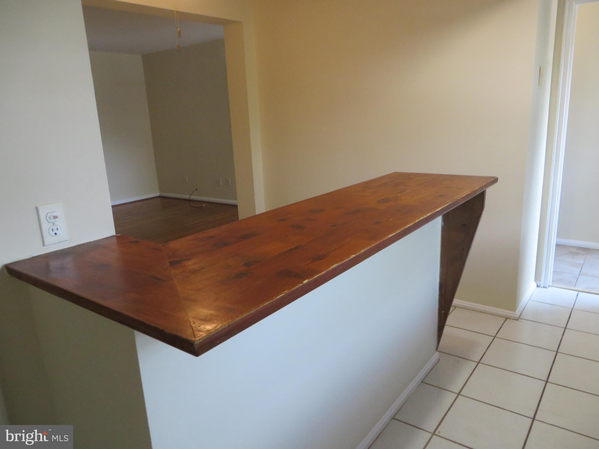 WARWICK VILLAGE - Residential Lease