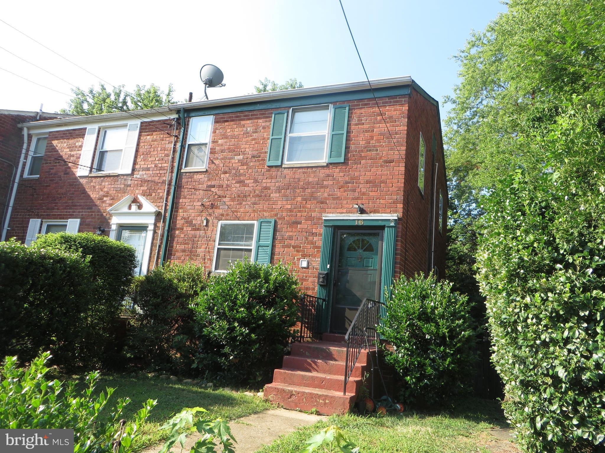 WARWICK VILLAGE - Residential Lease