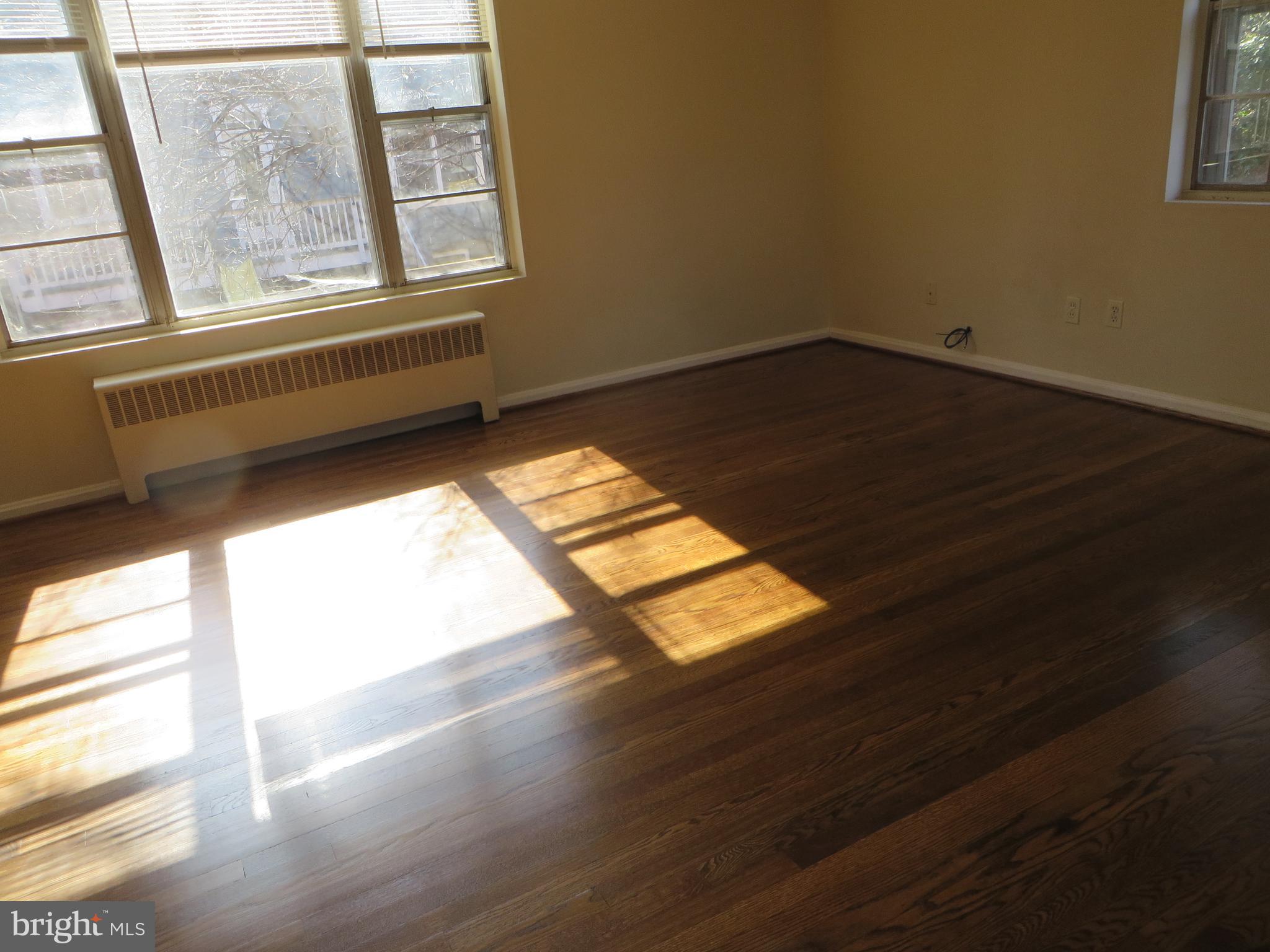 WARWICK VILLAGE - Residential Lease