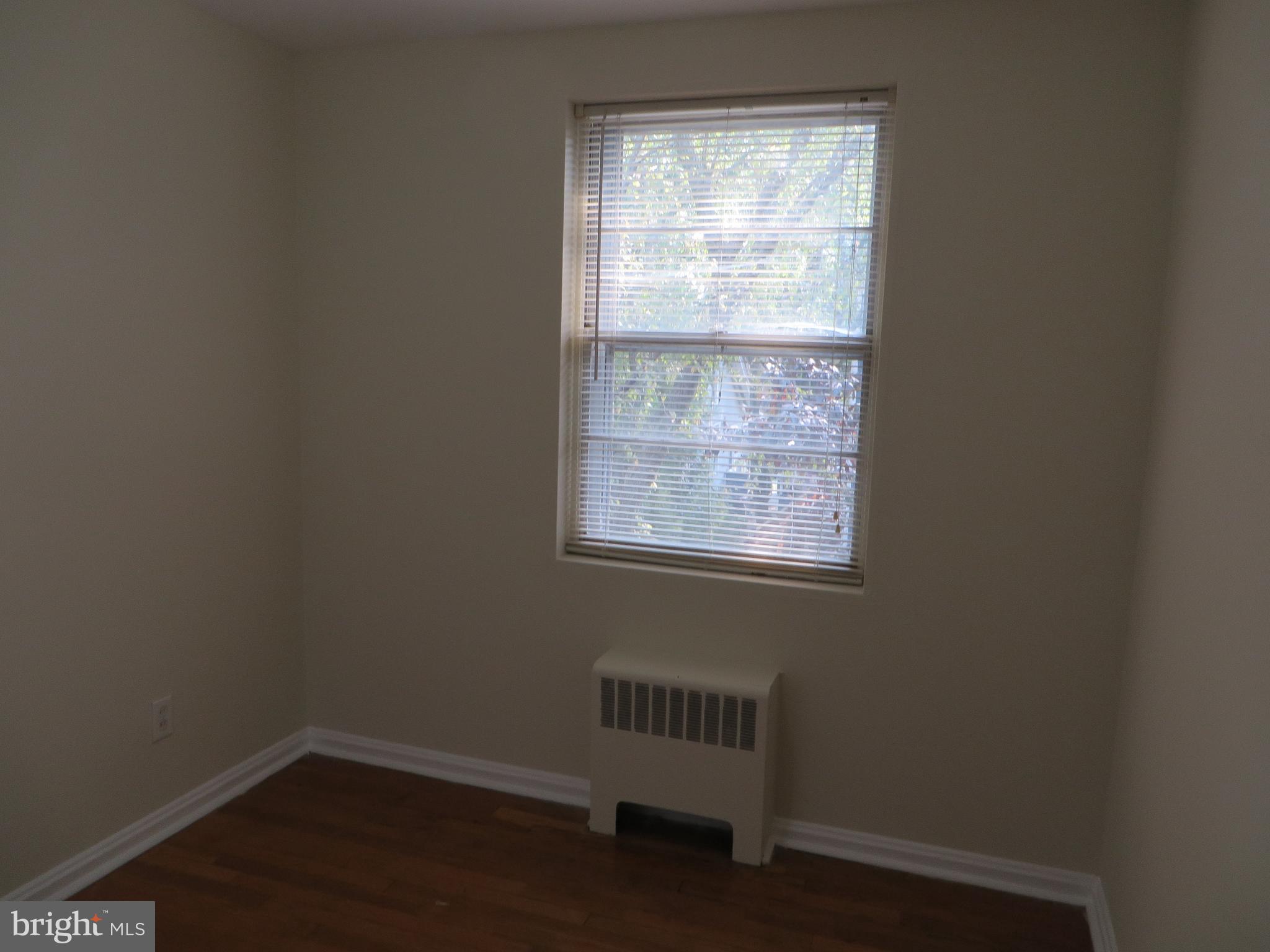 WARWICK VILLAGE - Residential Lease