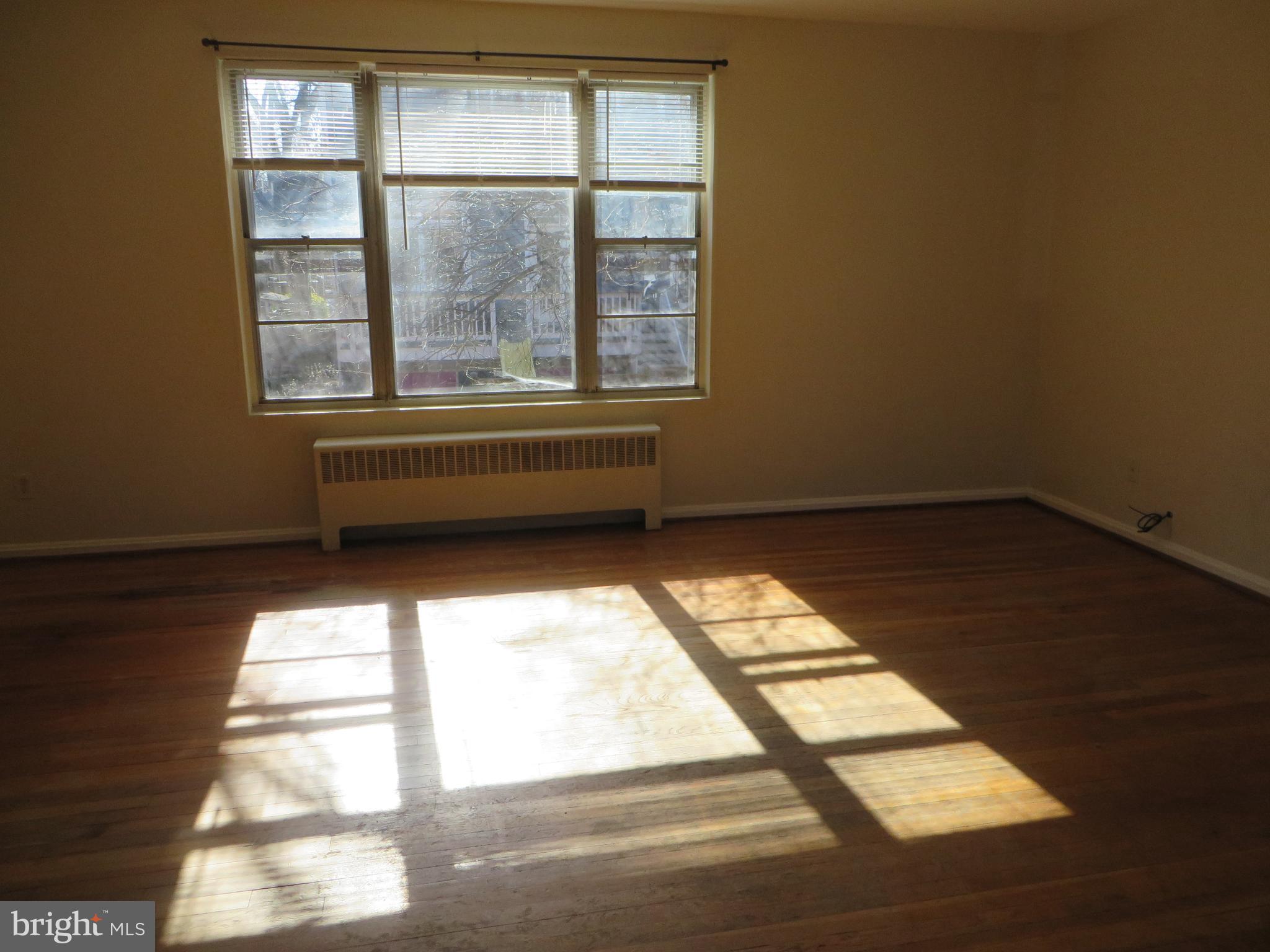 WARWICK VILLAGE - Residential Lease